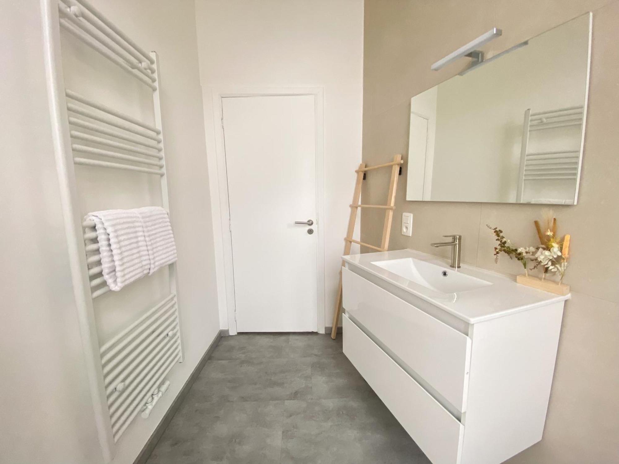 New Cozy In Porte De Hal Appartamento *