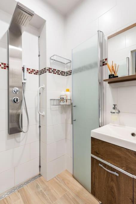 Cosy Full Equipped Flat Apartment *