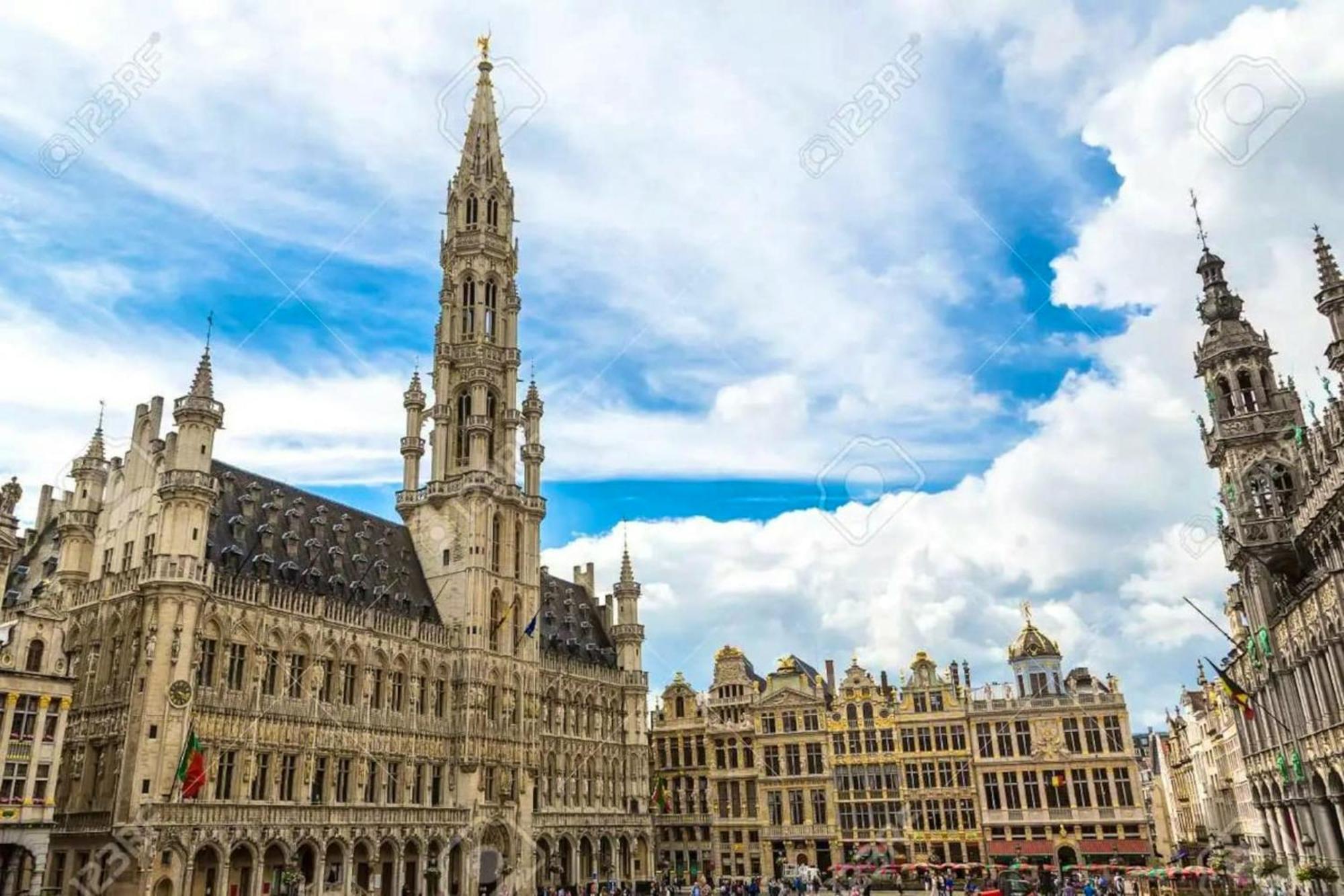 Modern In Molenbeek Saint Jean / 77 M² / Parking * Brussels