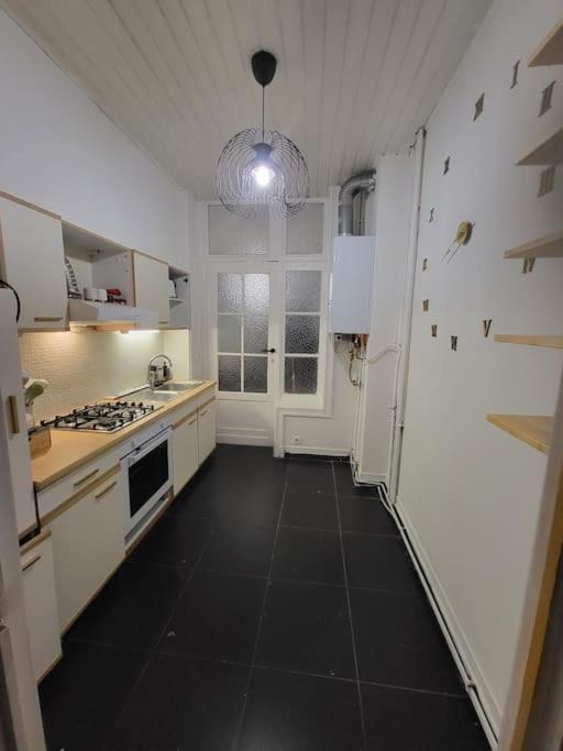 Style Haussmannien 1 Bedroom Appartamento
