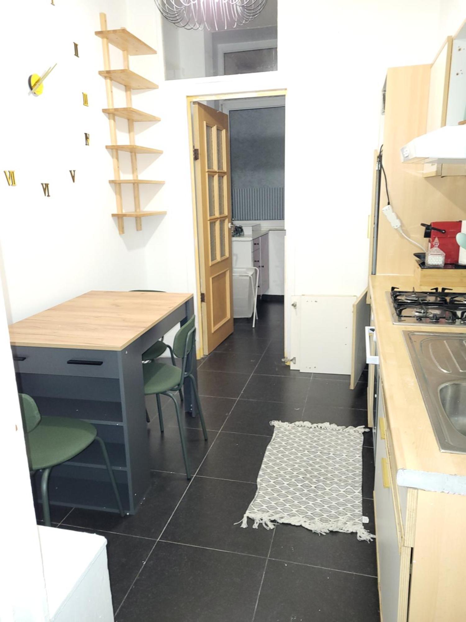 Style Haussmannien 1 Bedroom Appartement