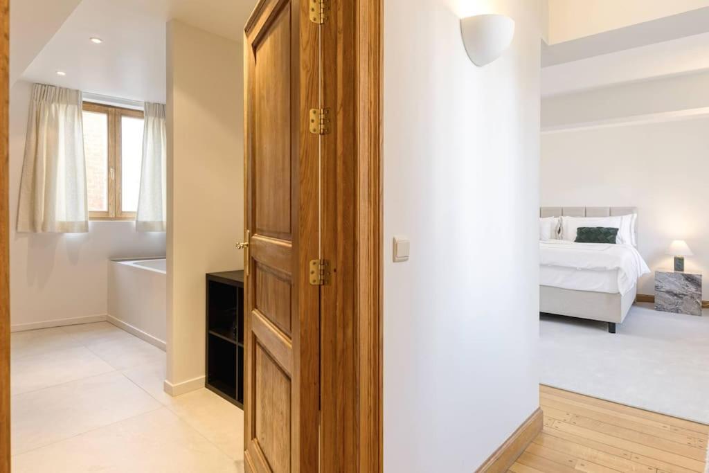 Unique Flat On The Grand Place Bruxelles