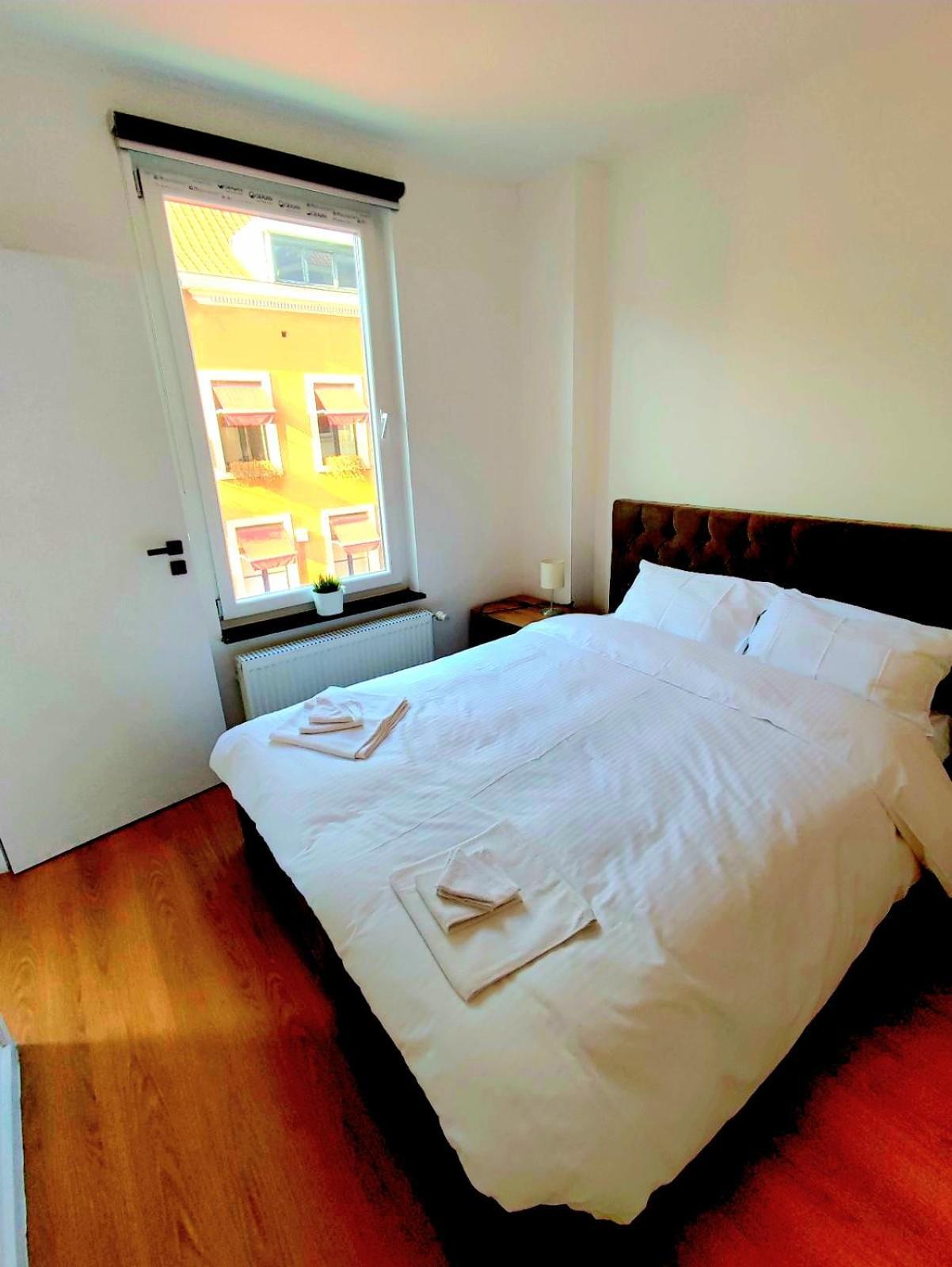 Quartier Louise Apartment *