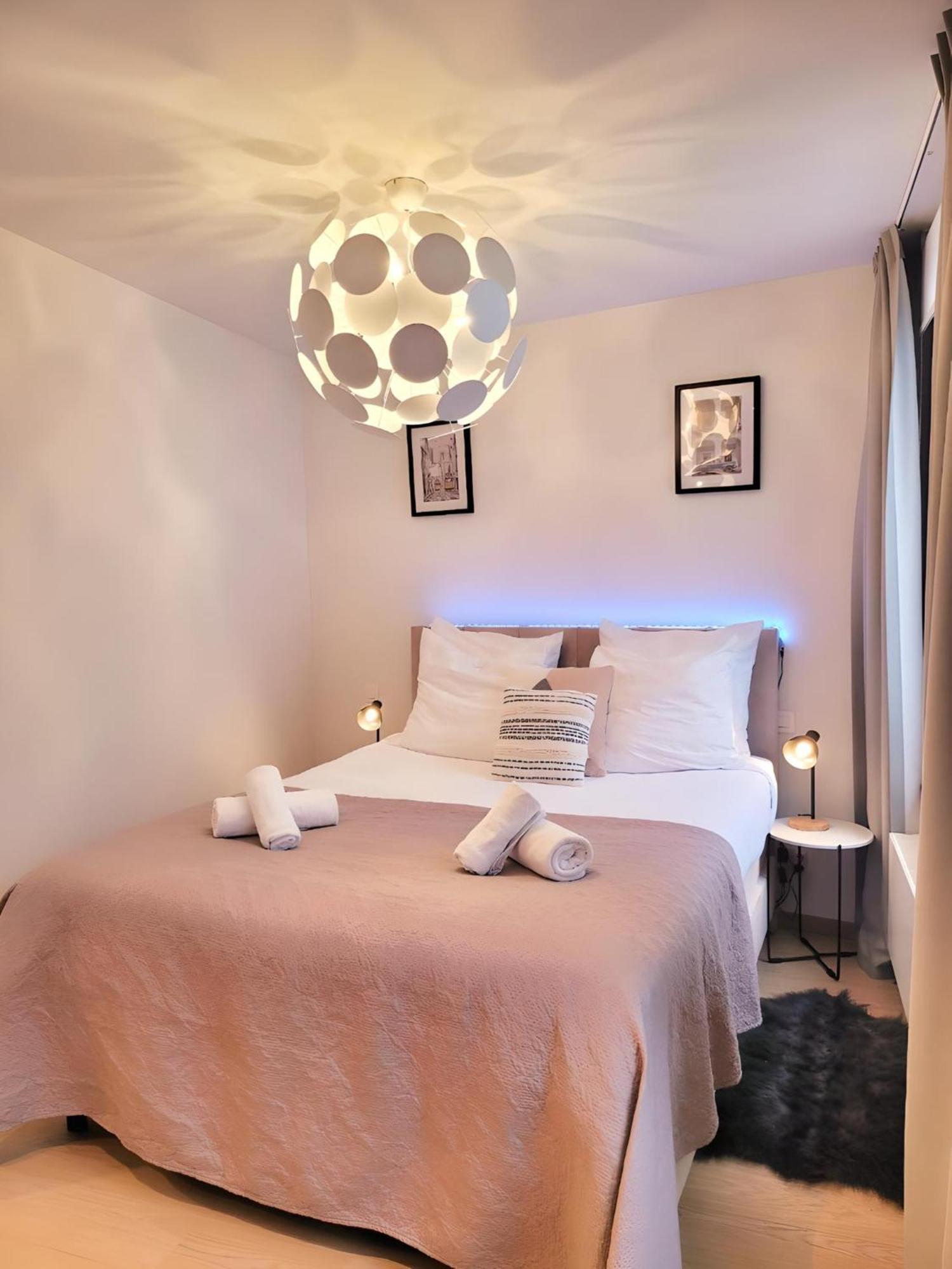Apartment Grand Sablon Stylish Center