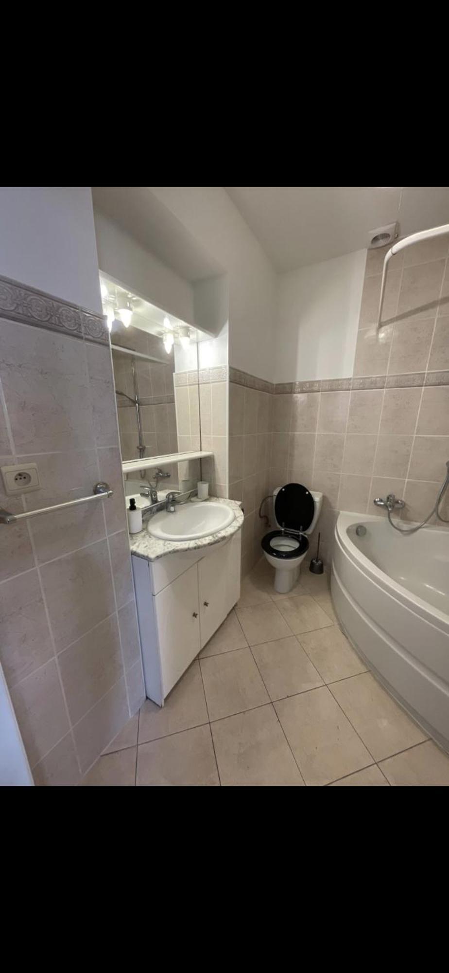 Appartement Lumineux Dans Un Quartier Anime #2 Brussel