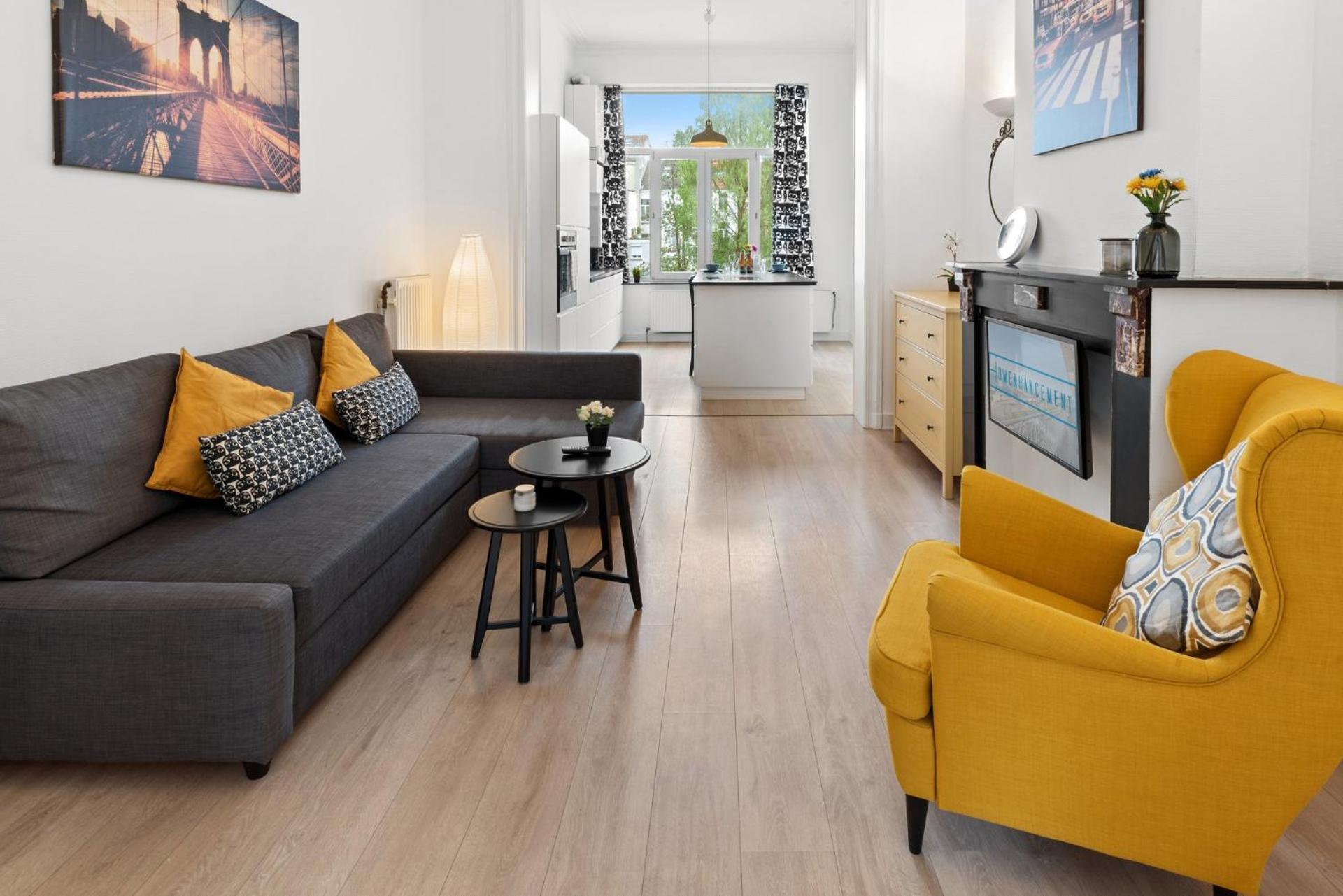 In Brussels, Lantsheere By Homenhancement Sa * Brussels