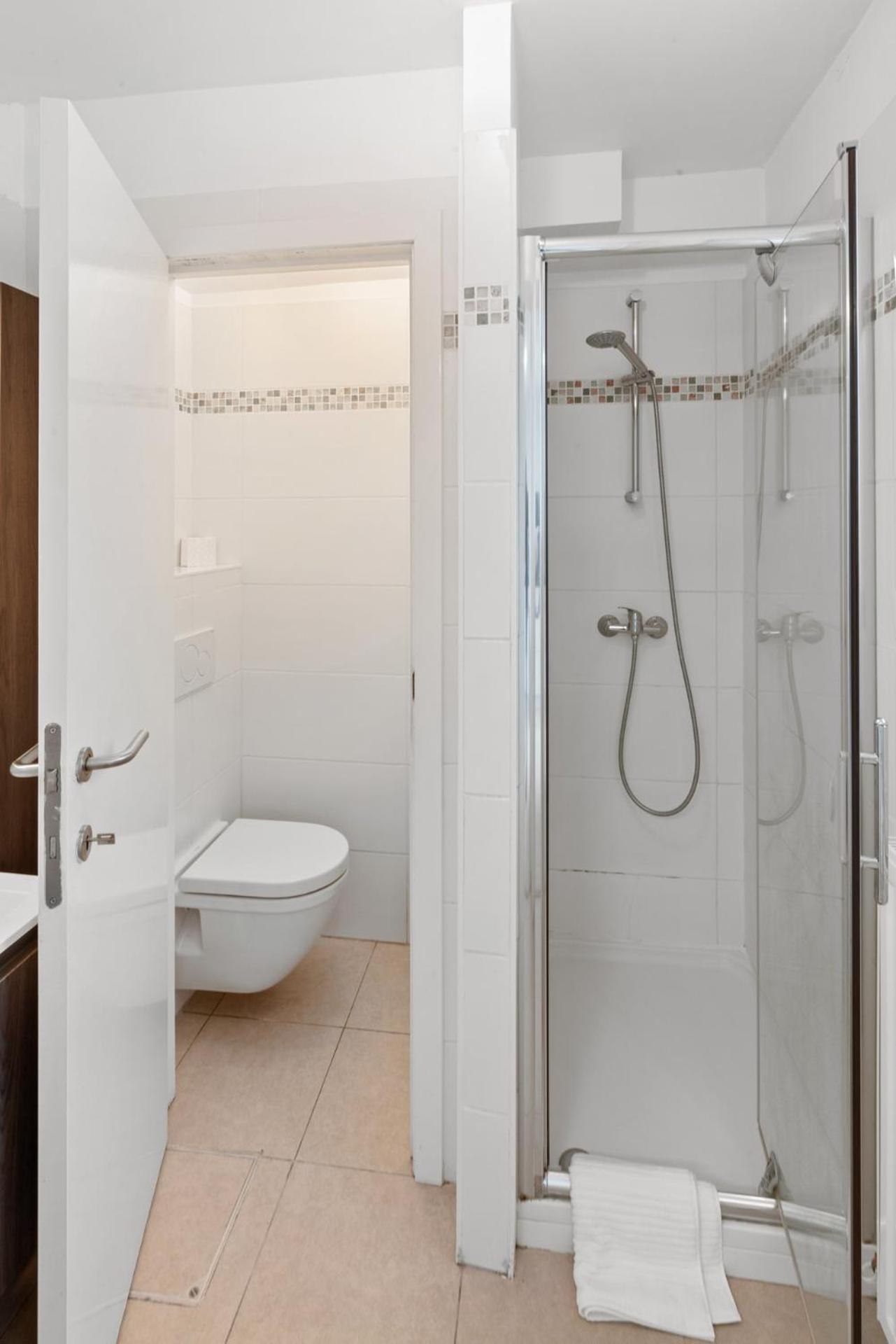 In Brussels, Lantsheere By Homenhancement Sa Brussels
