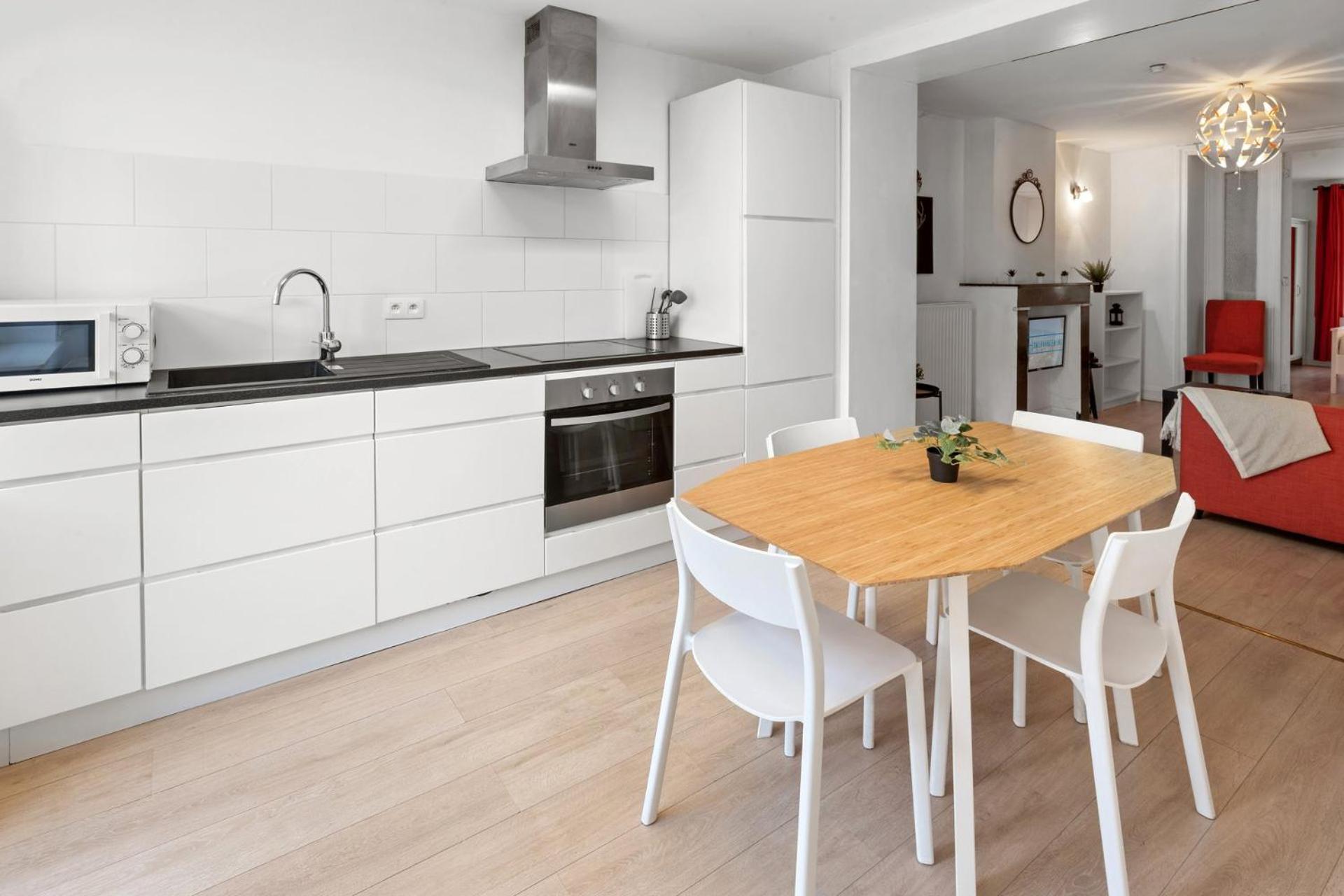 In Brussels, Lantsheere By Homenhancement Sa * Brussels