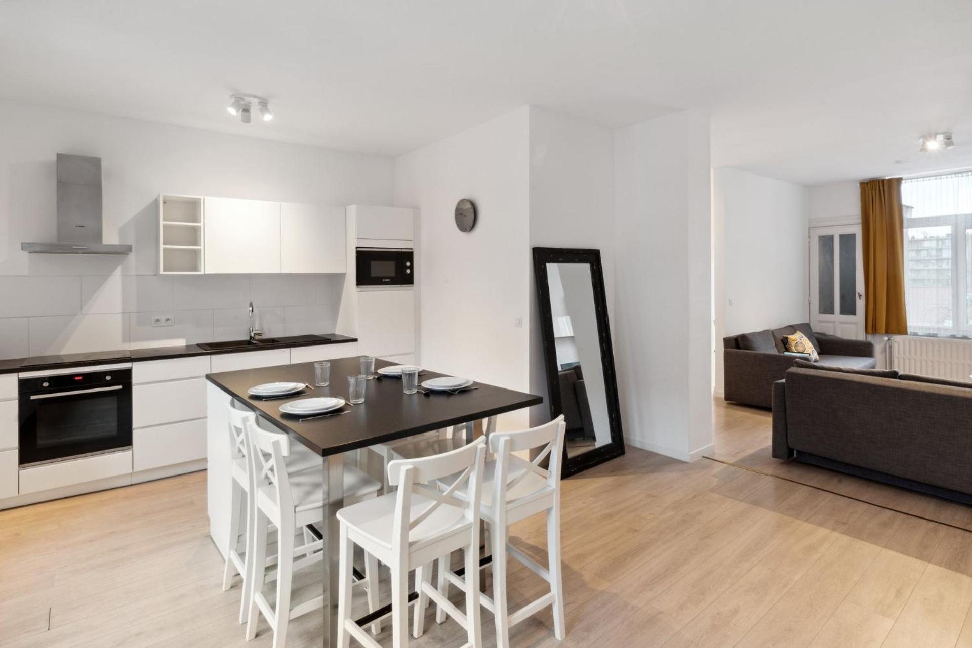 Apartment In Brussels, Degroux By Homenhancement Sa Brüssel