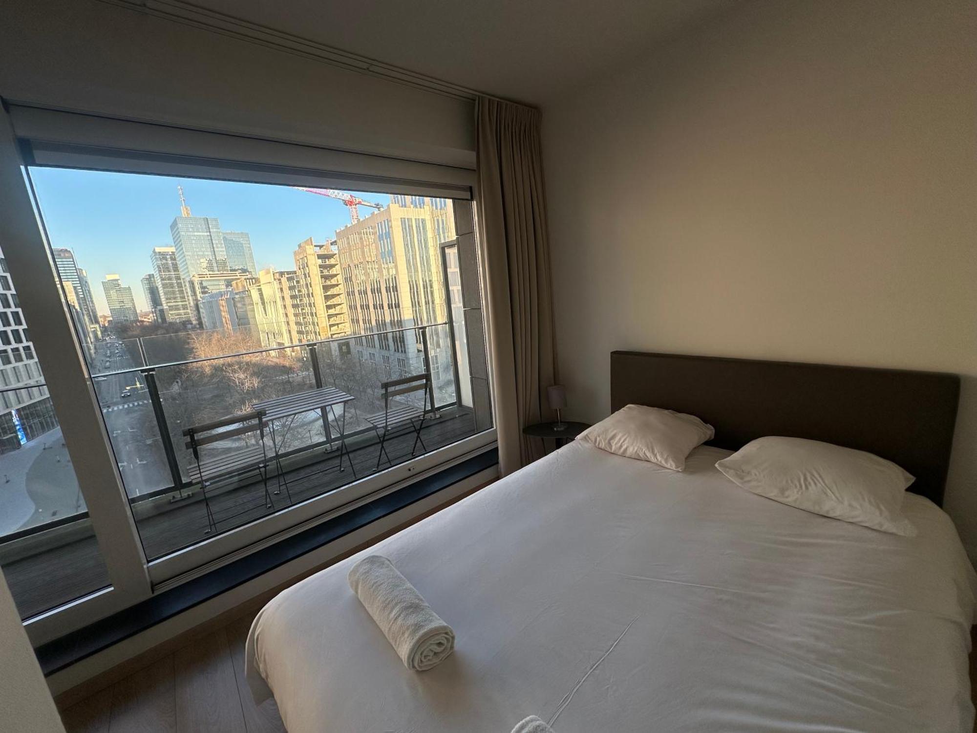 2 Bedroom In Center With Balcony Apartment *