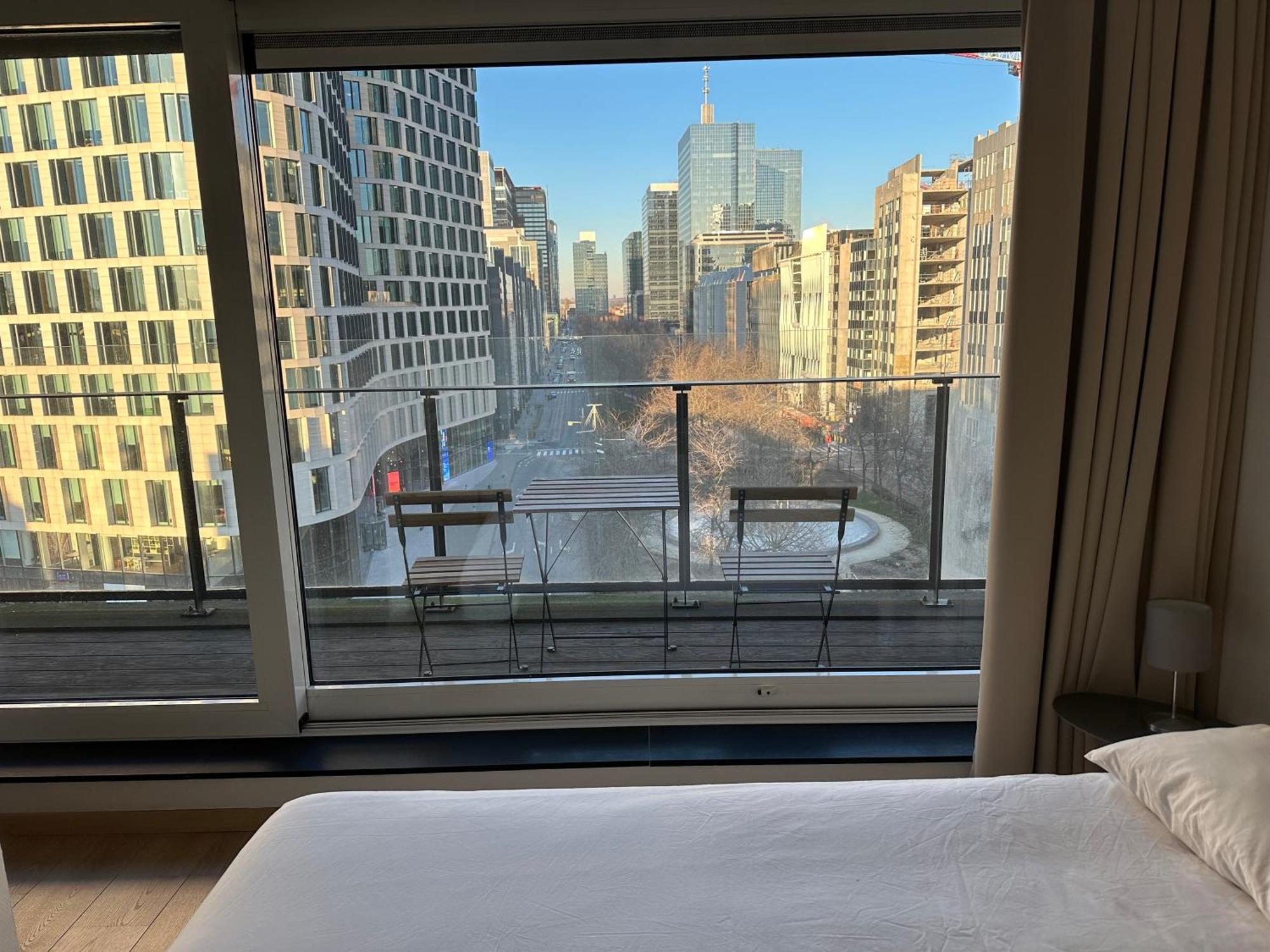 2 Bedroom In Center With Balcony Apartment