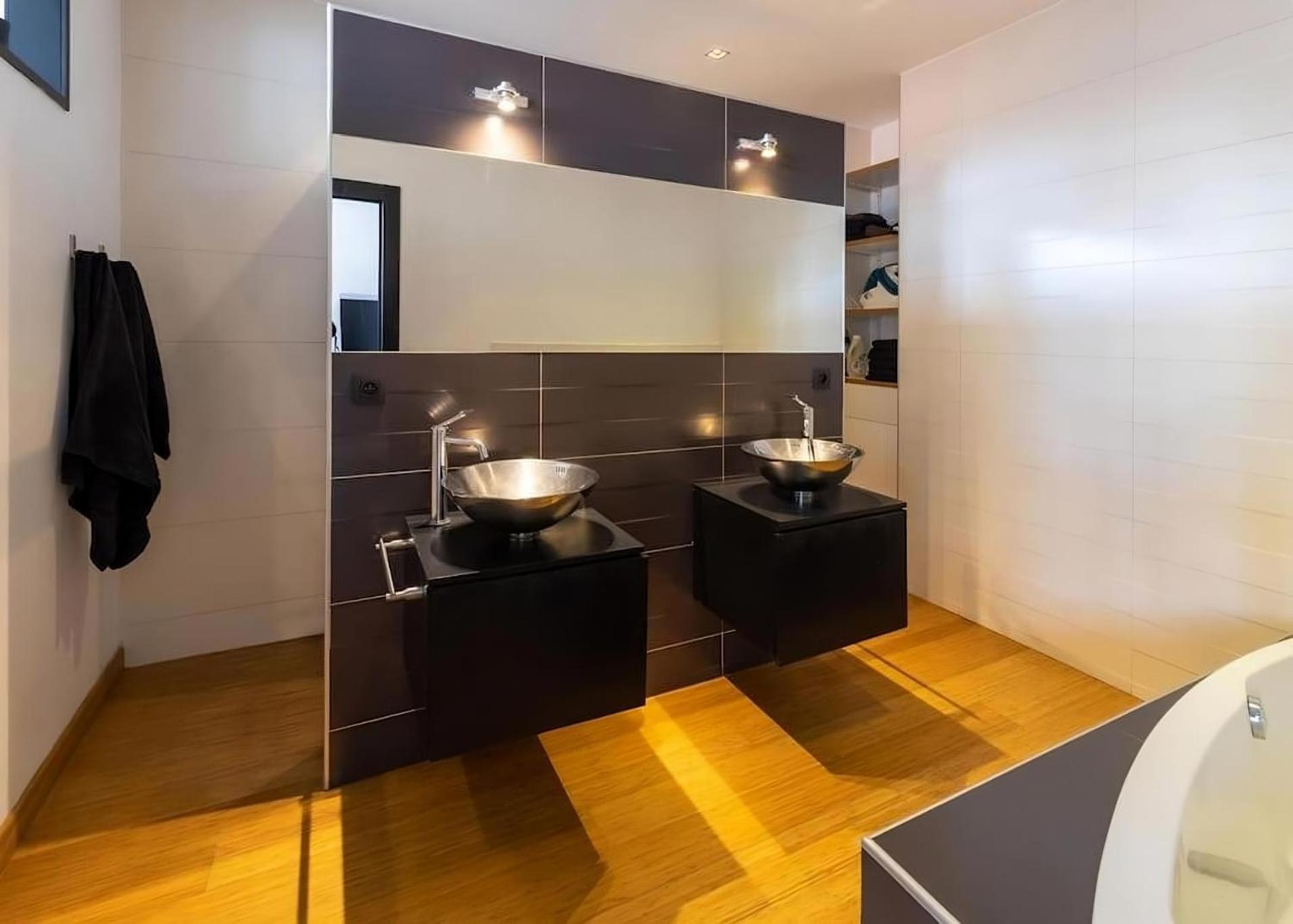 Loft Spacieux Et Moderne Appartement