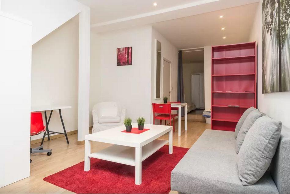 Apartment Central Red