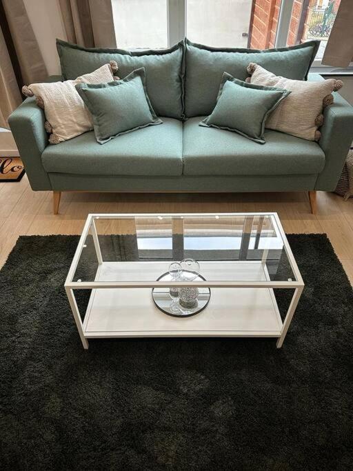 Appartement Magnifique Duplex Situe A Forest-bruxelles. Brussel