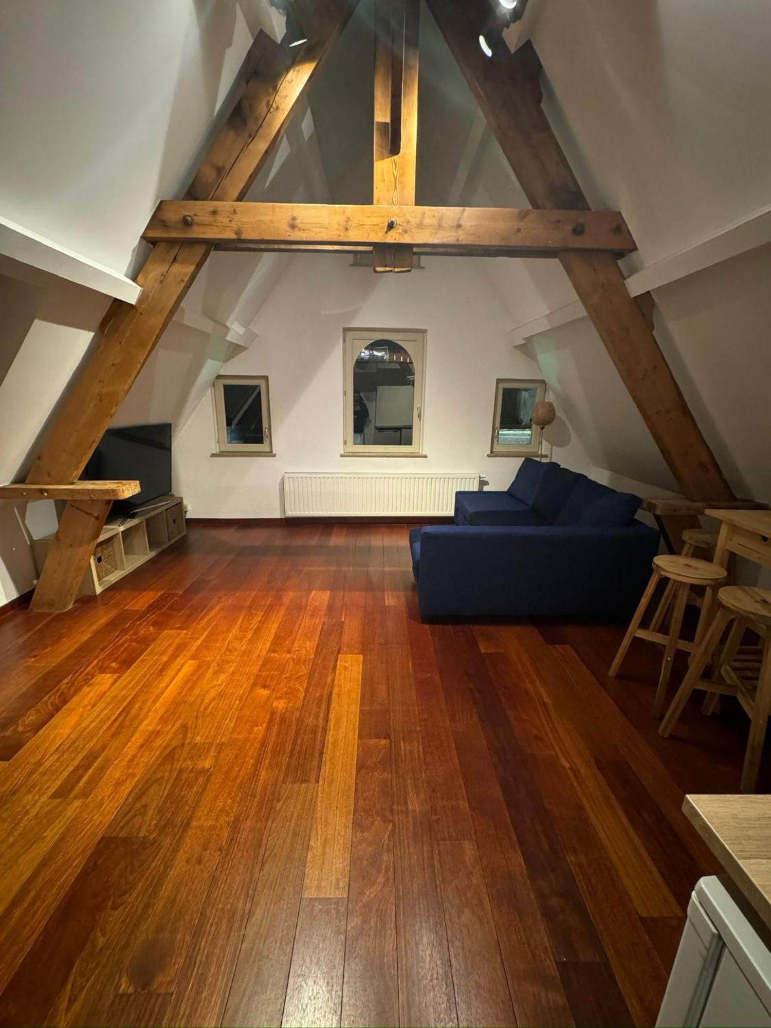 Elegant Grand Place Apartment