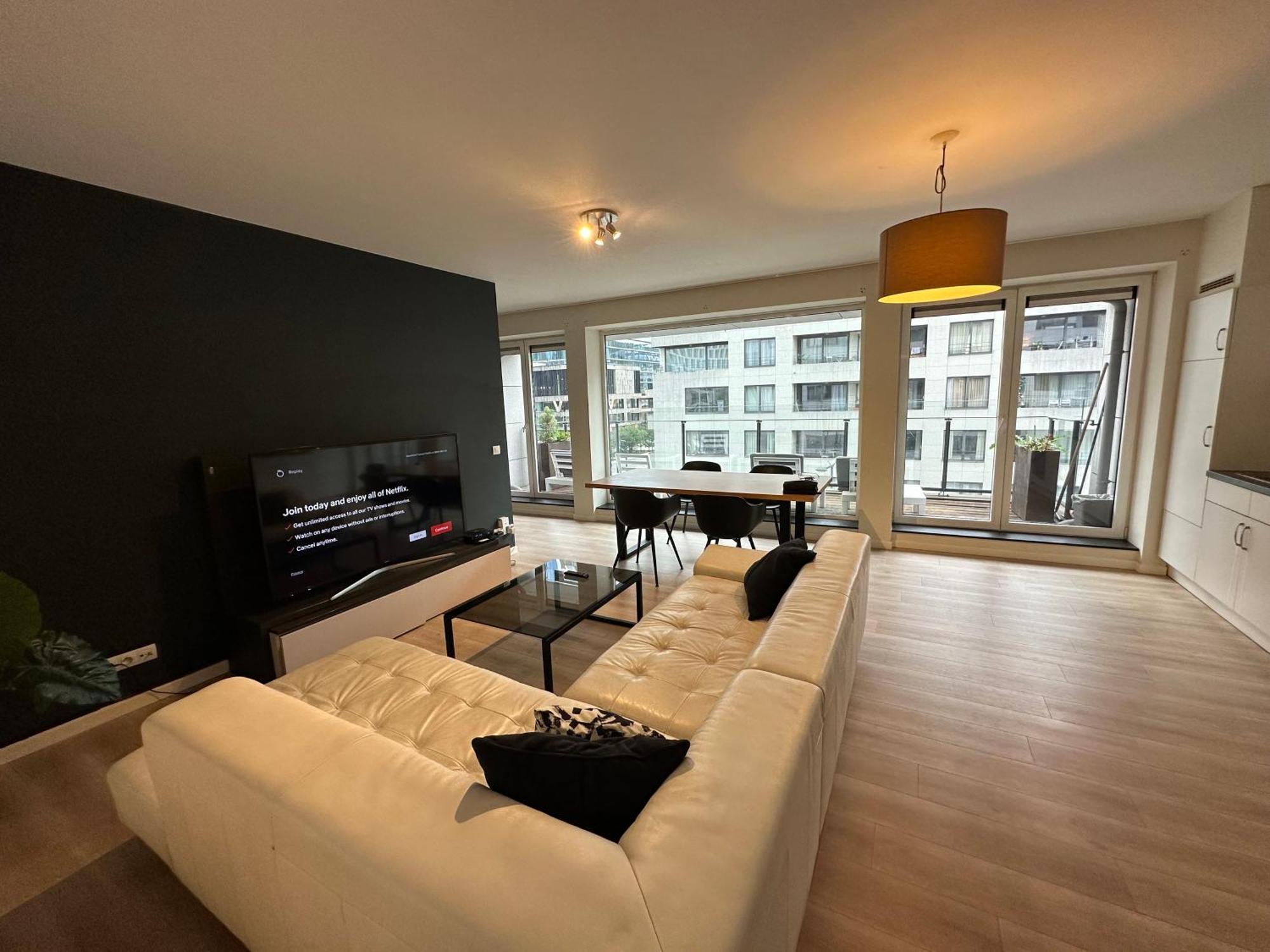 Apartment 3 Bedroom In Center With Balcony View Brussels