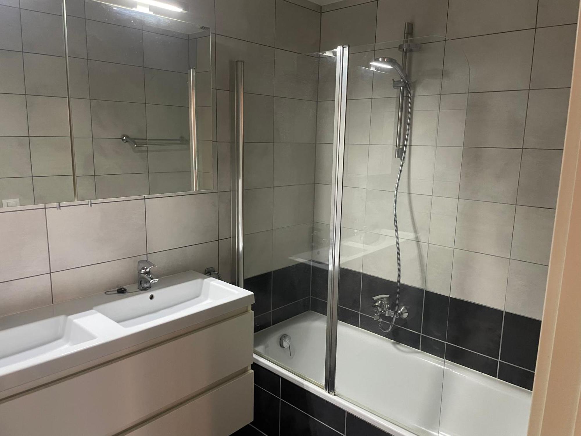 Appartamento In Heart Of Brussel With Balcony View *