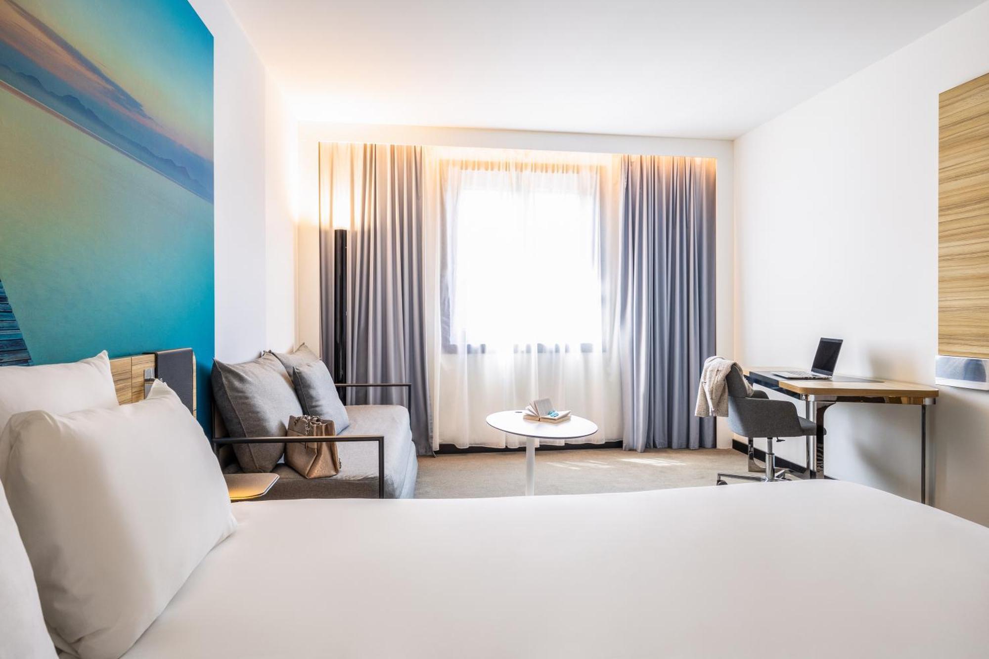 Novotel Off Grand Place Hotel 4*