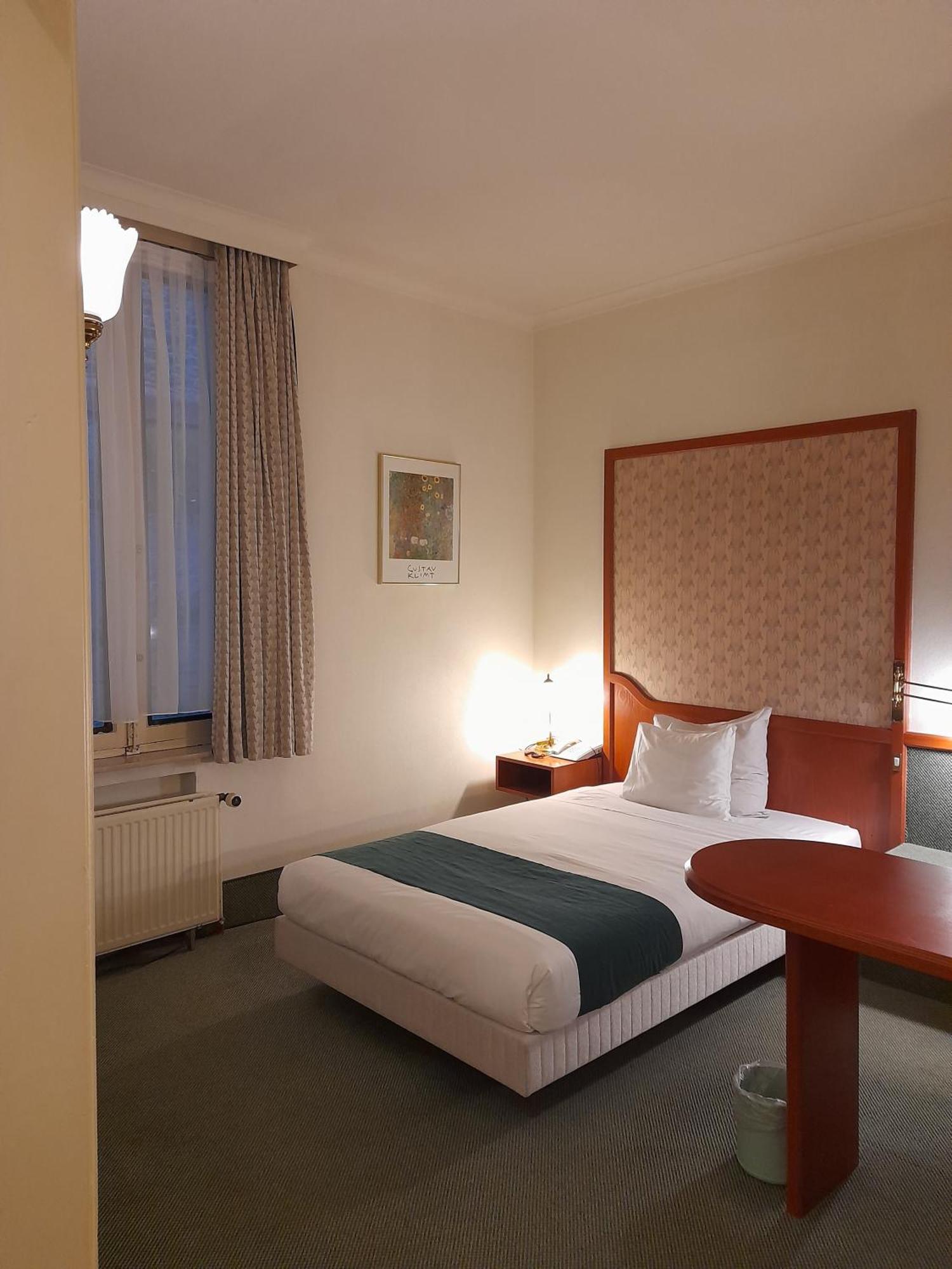 Le Dome Hotel Brussels