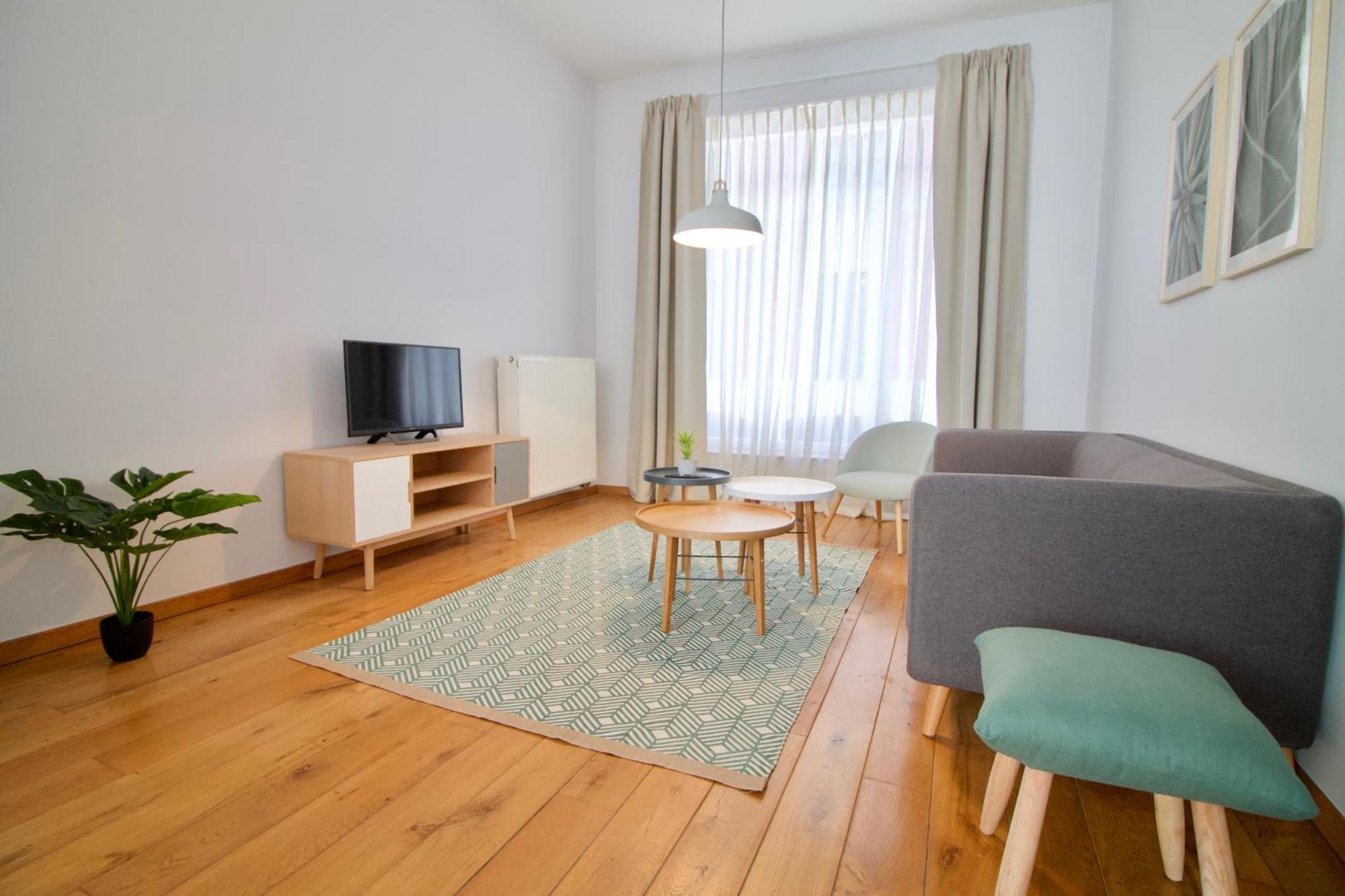 Heart Of Grand Place - Stunning 3br Triplex