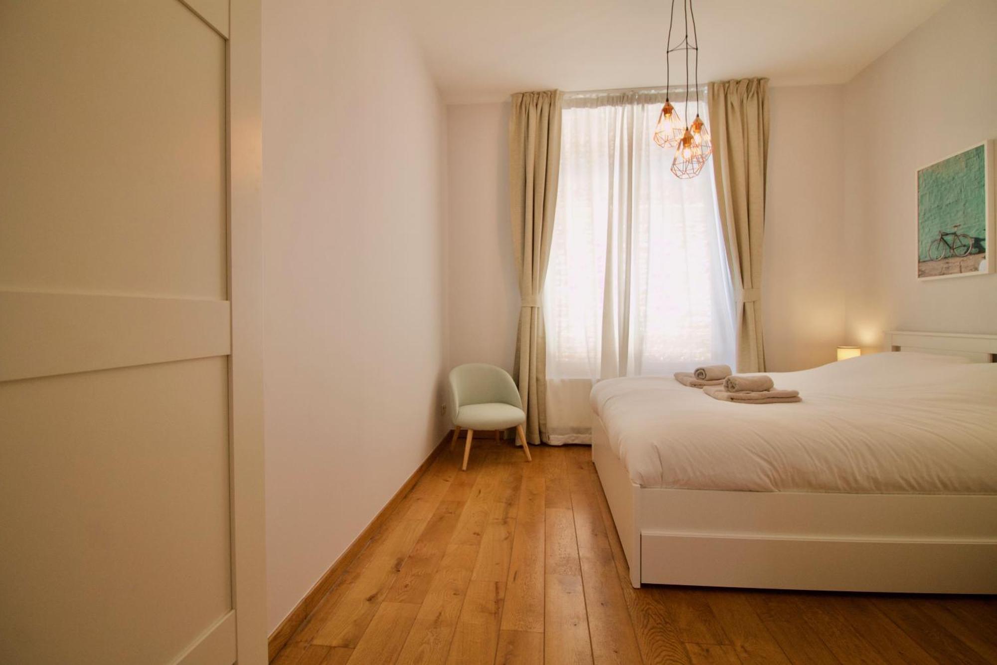Lejlighed Heart Of Grand Place - Stunning 3br Triplex