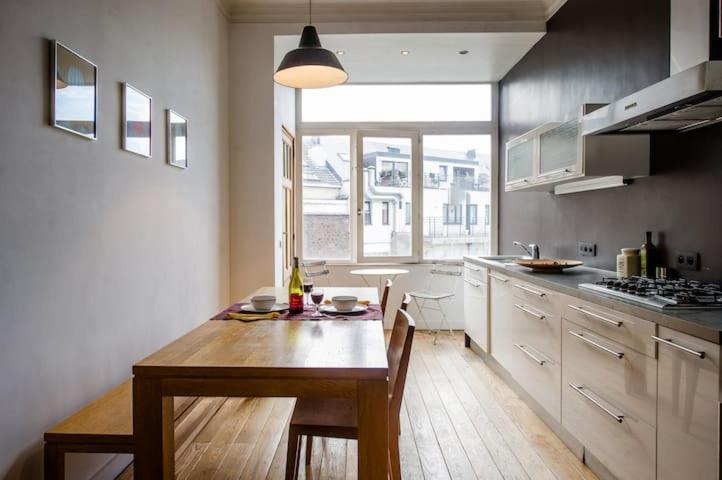 Grand D'artiste Cosy Et Proche De Apartment