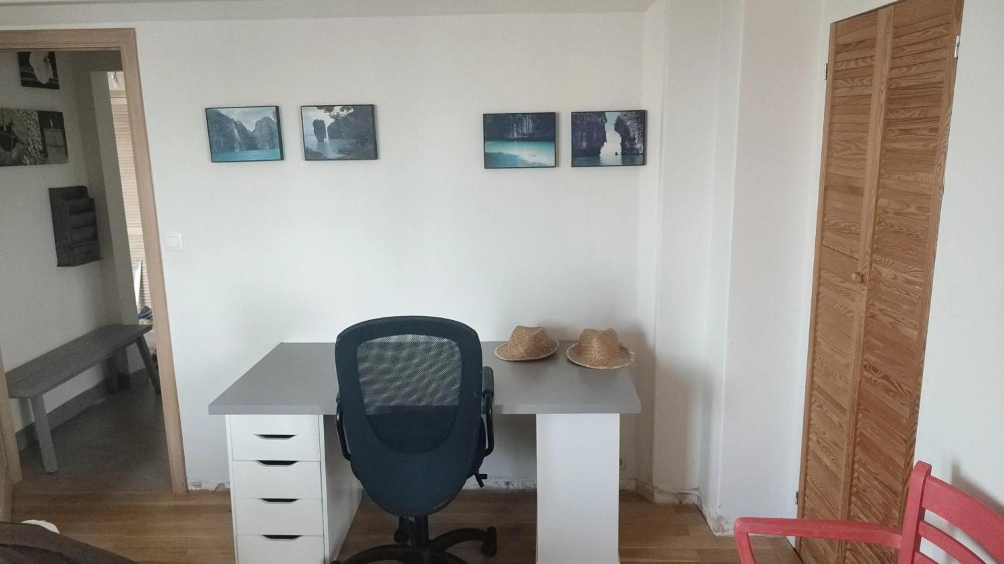 Charming In Etterbeek 70 M² With Balcony Brussel