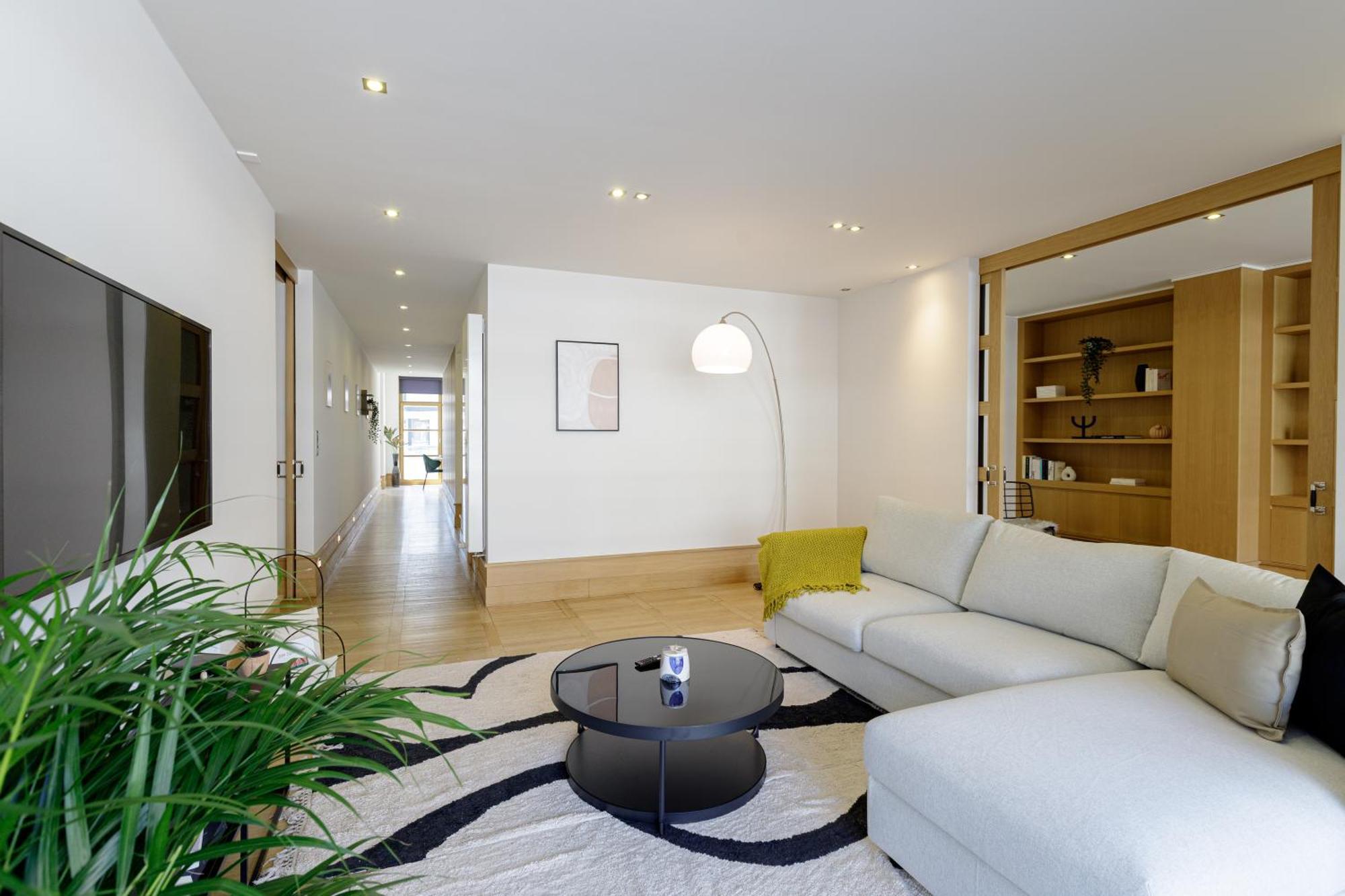 Apartment Couronne