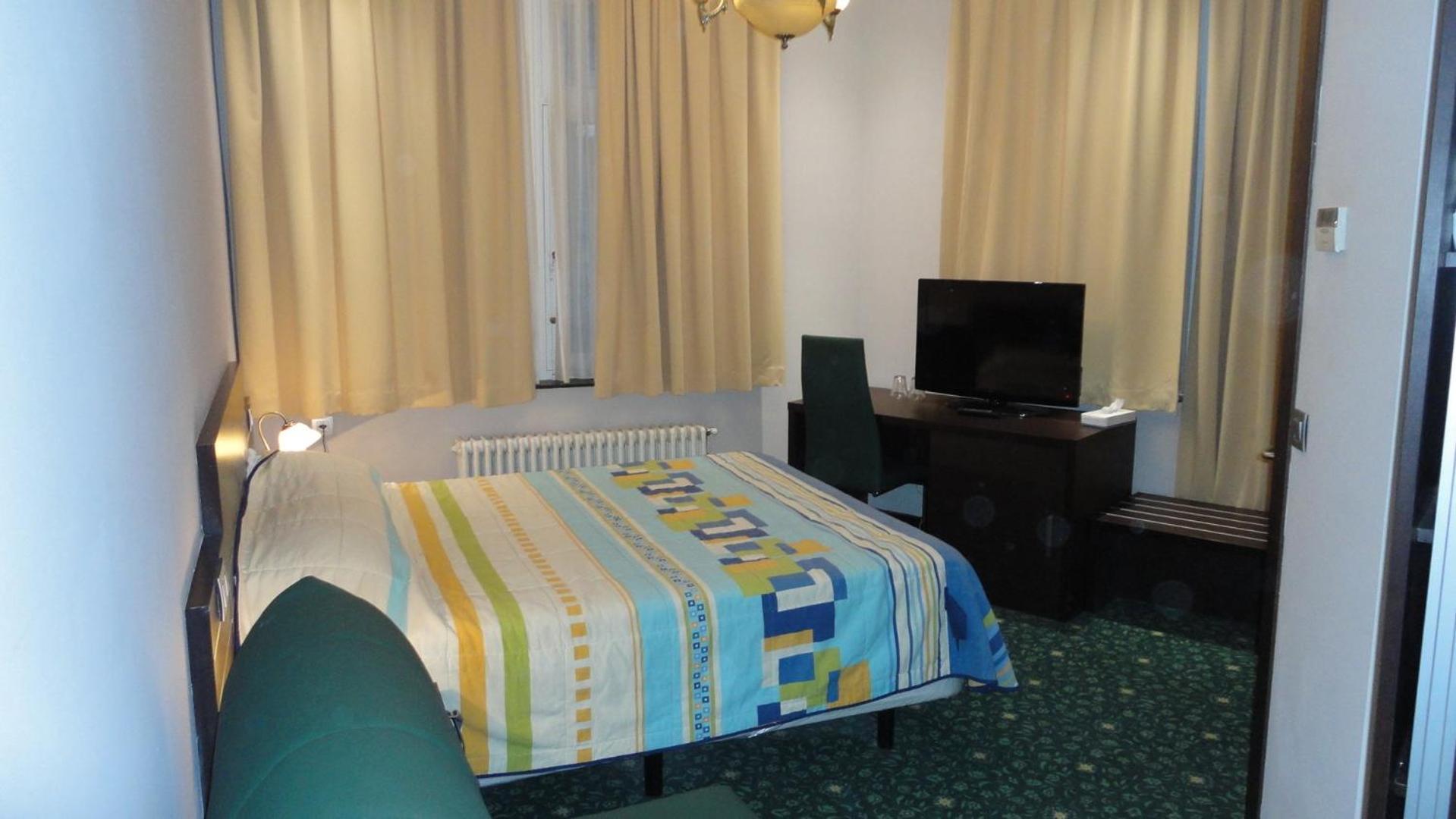 Hotel L'auberge Du Souverain 3*