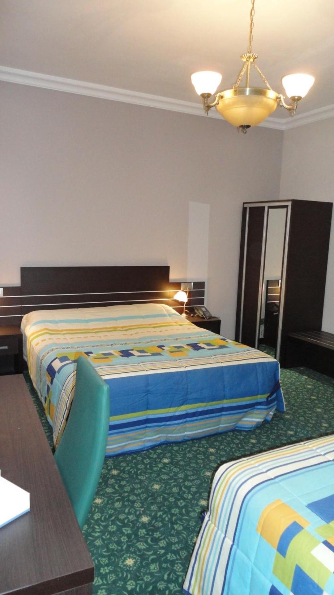 L'auberge Du Souverain Hotel 3*