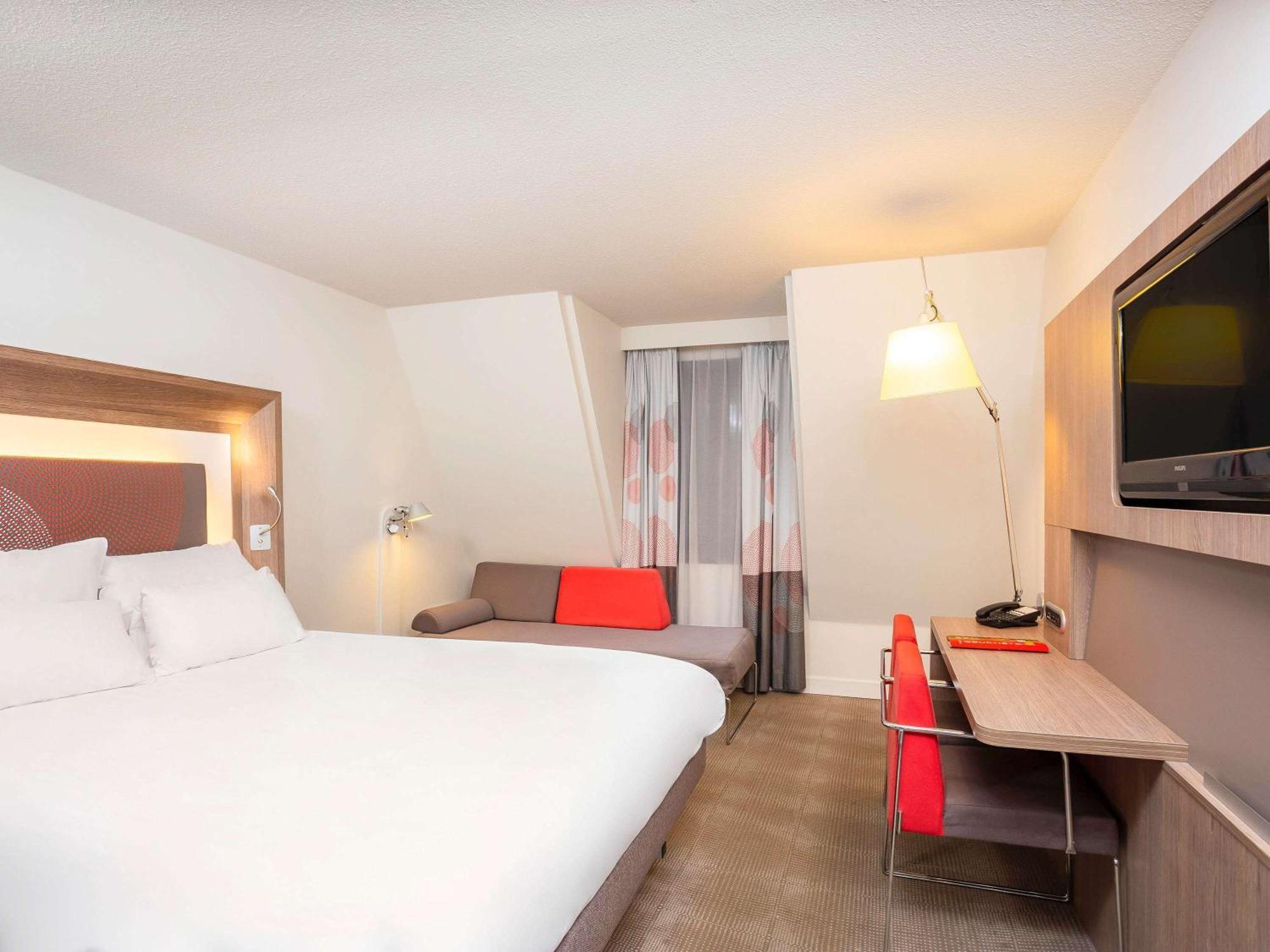 Novotel Off Grand Place 4*