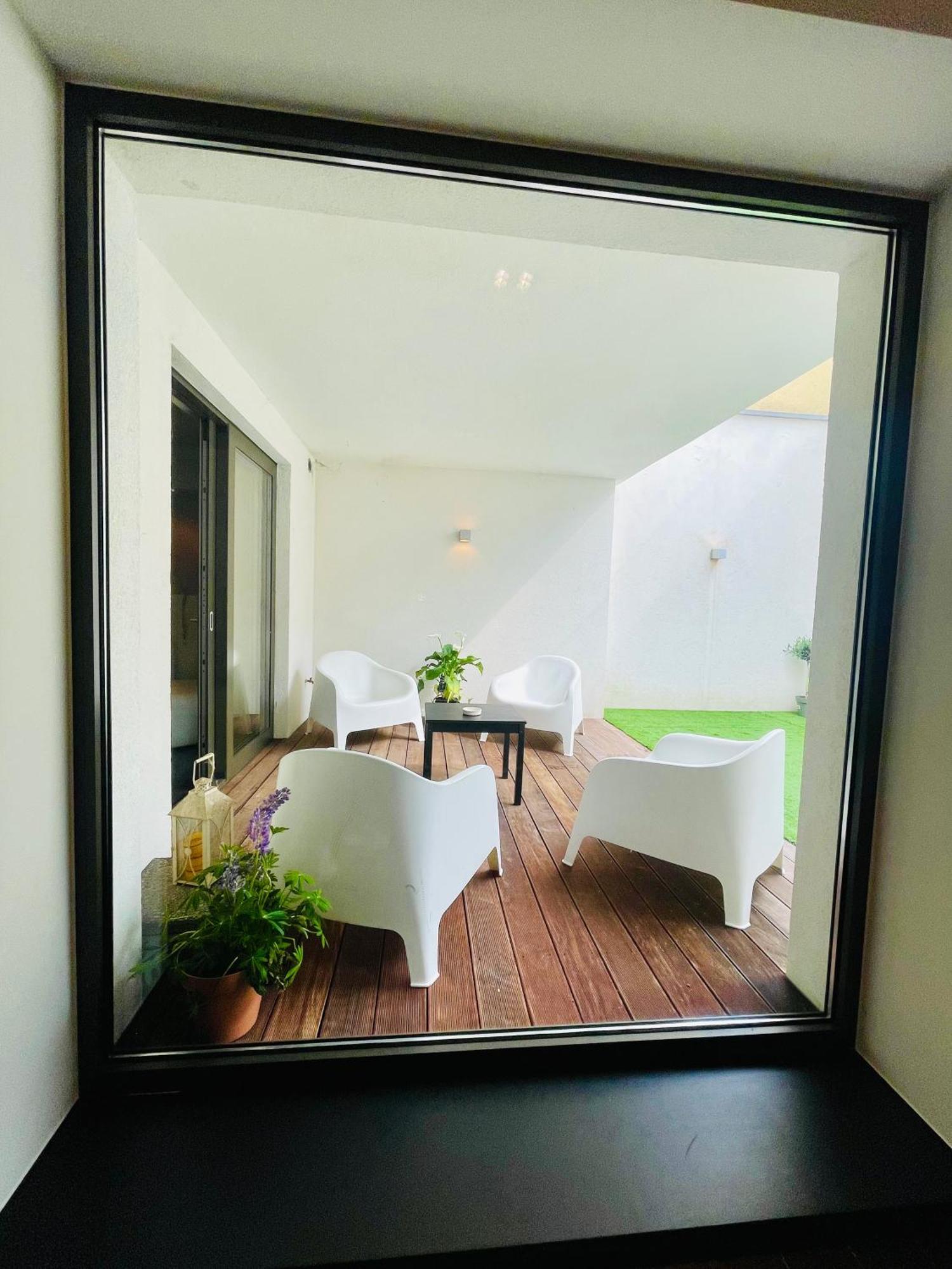 Down Town Spacious Loft Retreat With Private Parking Apartment *