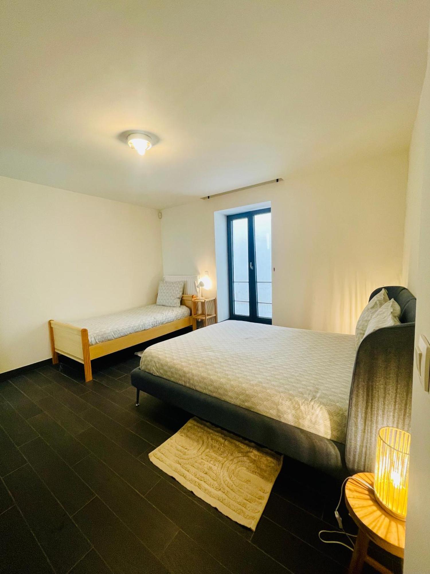 Down Town Spacious Loft Retreat With Private Parking * Bruxelles