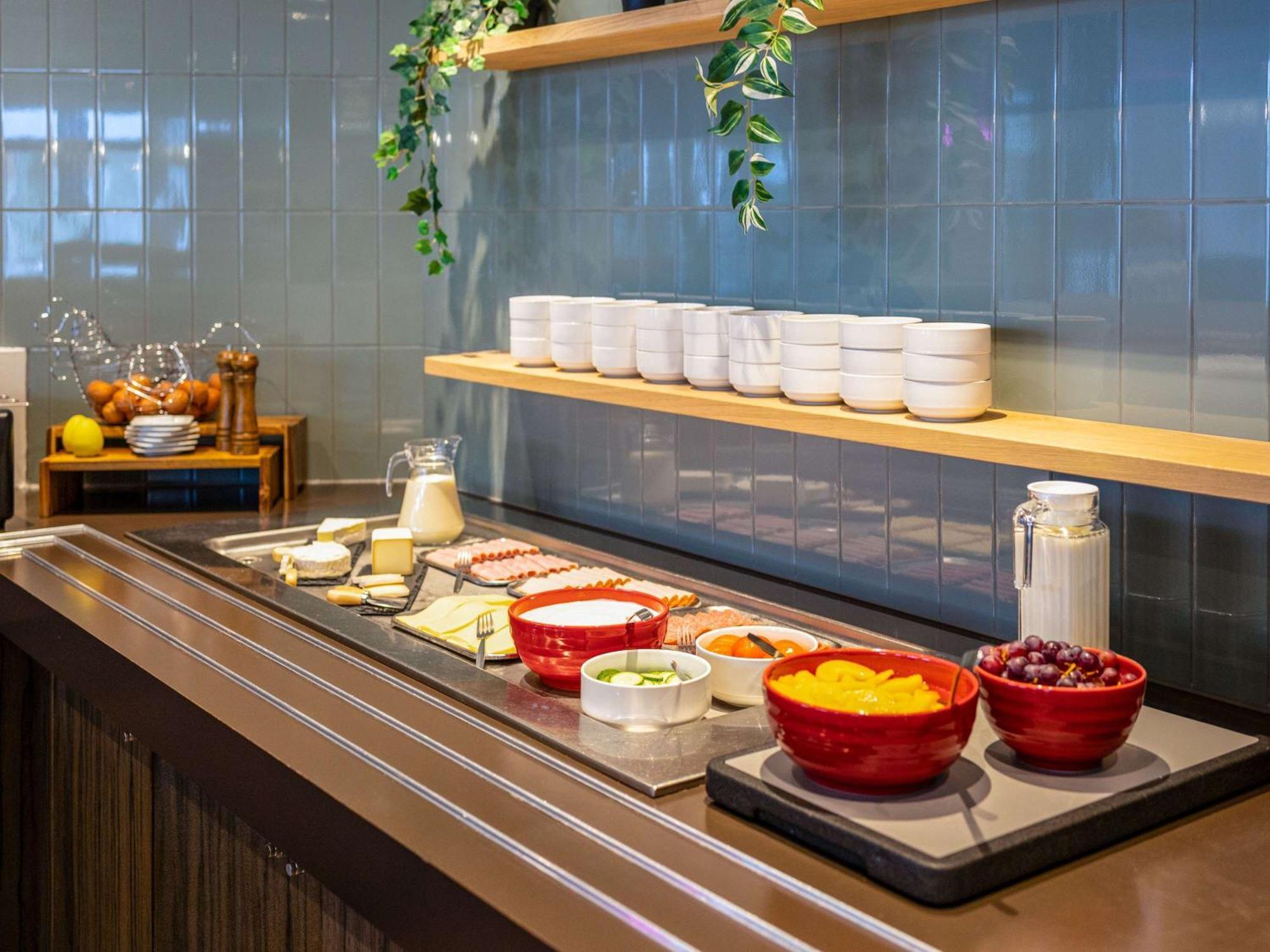 Ibis Styles Centre Stéphanie Hotel