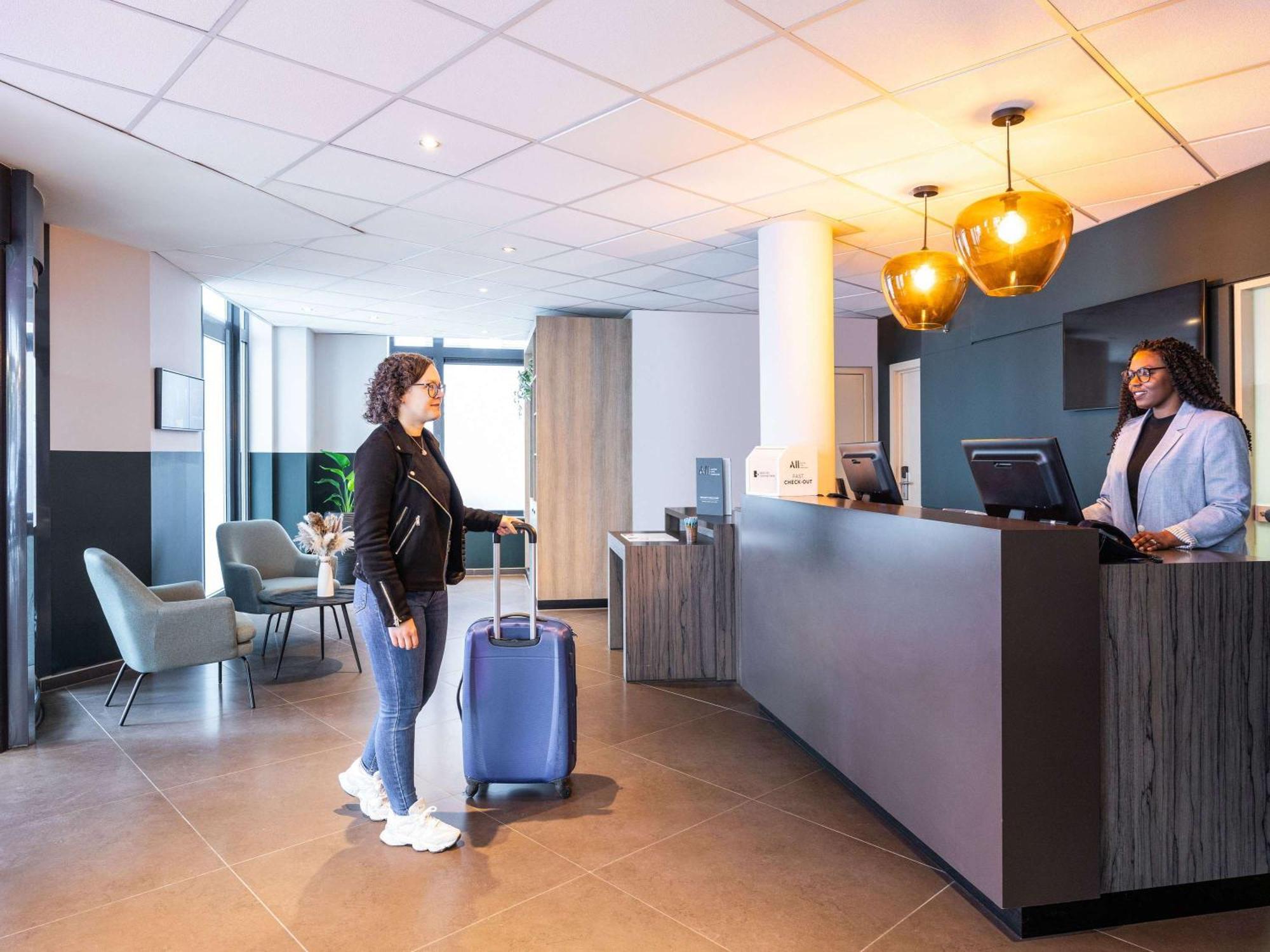 Ibis Styles Centre Stéphanie Hotel 3*