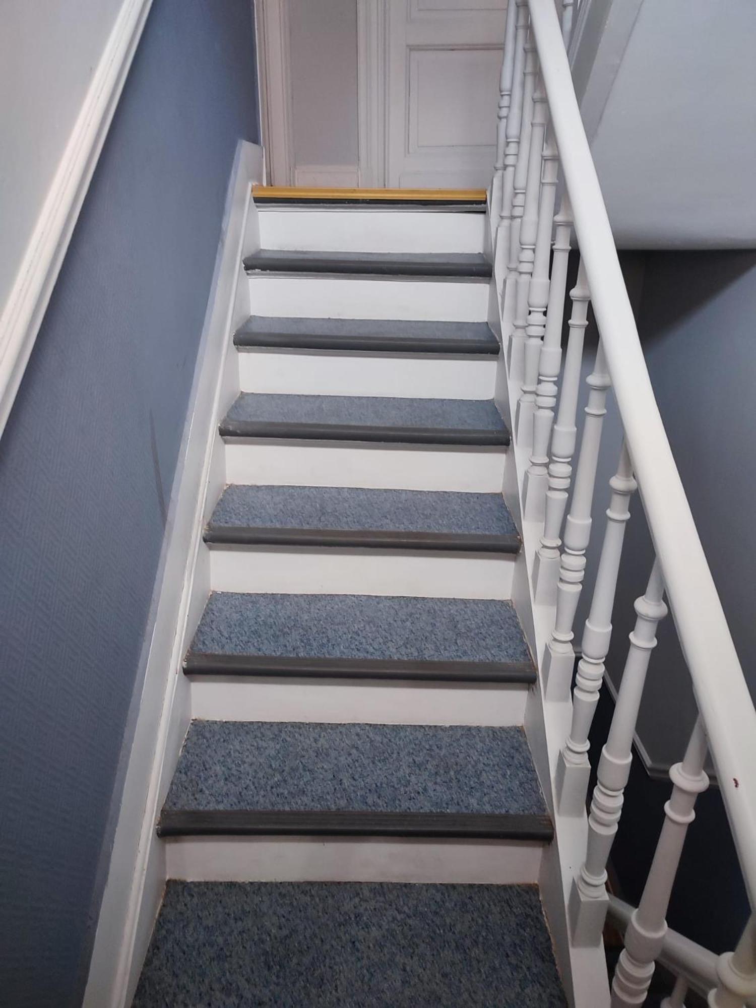 Confortable Avec Un Lit Double A Schaerbeek Cle Bleu Séjour chez l'habitant