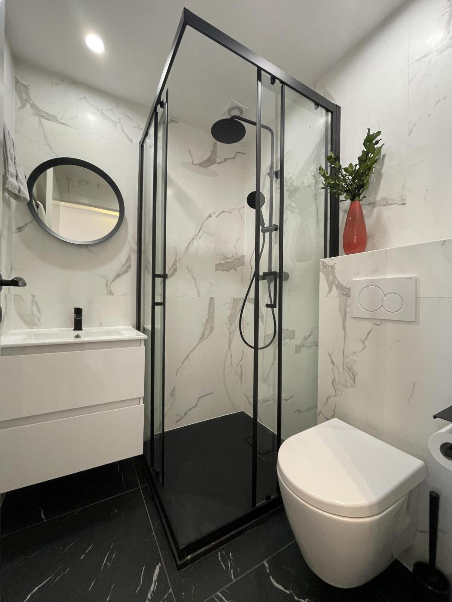 Centerstay Apartment *
