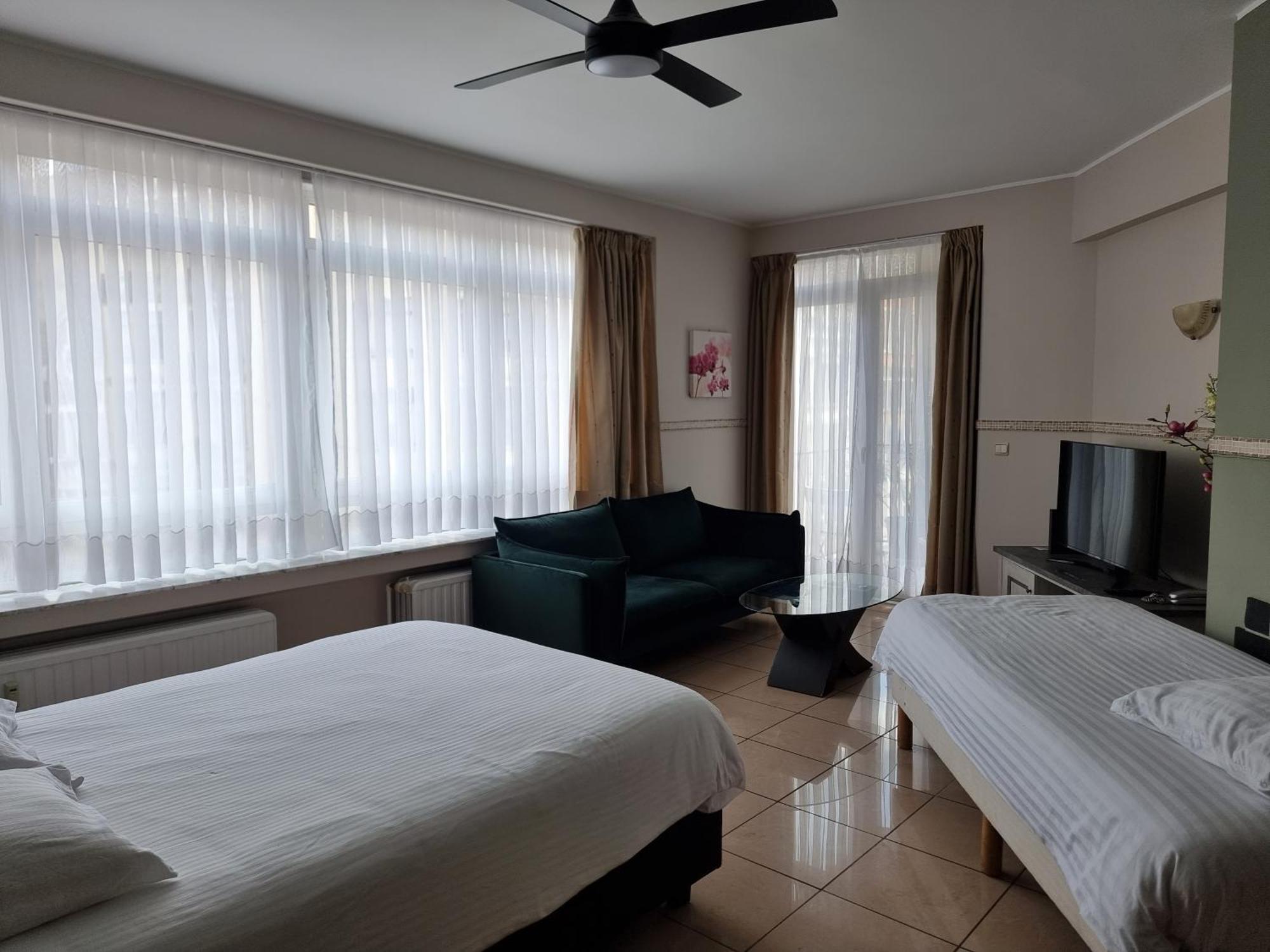 Bara Midi Aparthotel