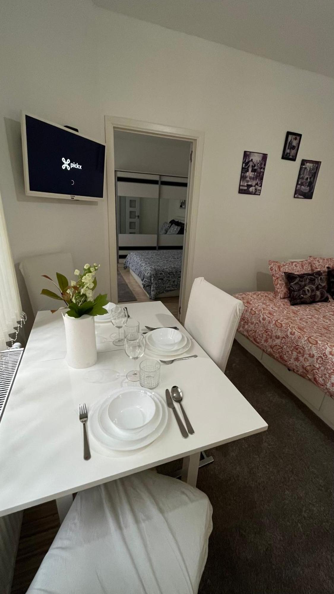Two Bedroom Flat - Hyper Center *