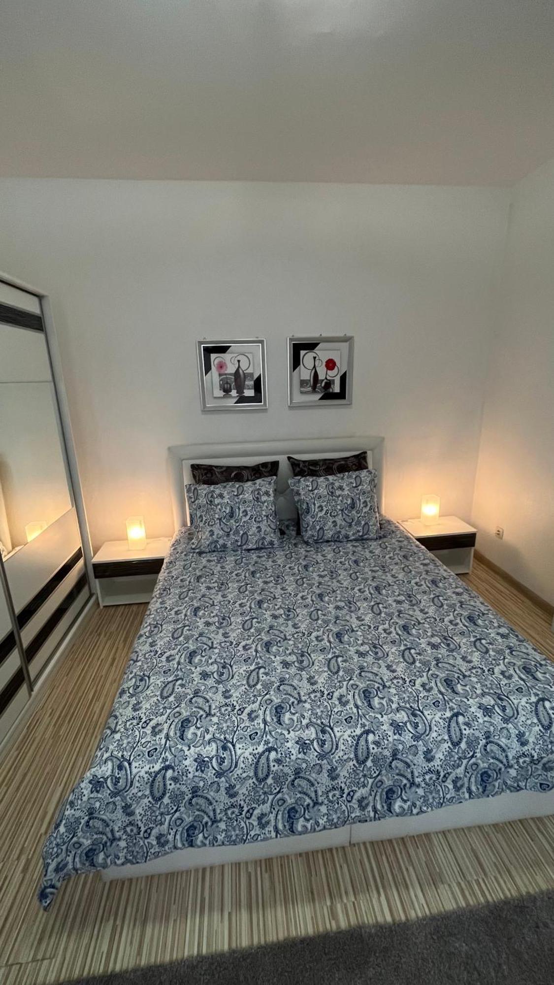 Apartment Two Bedroom Flat - Hyper Center *