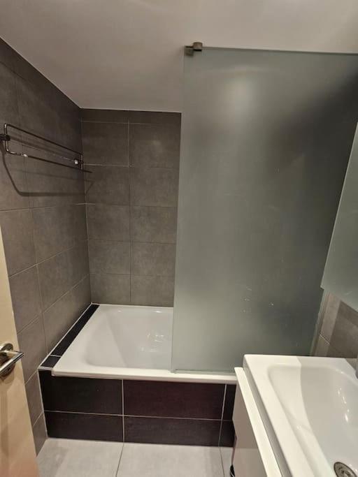 Appartement Cosy 4 *