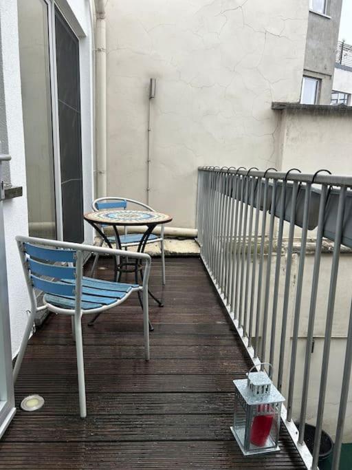 Apartment Down Town Spacious Duplex With Private Parking & Game *