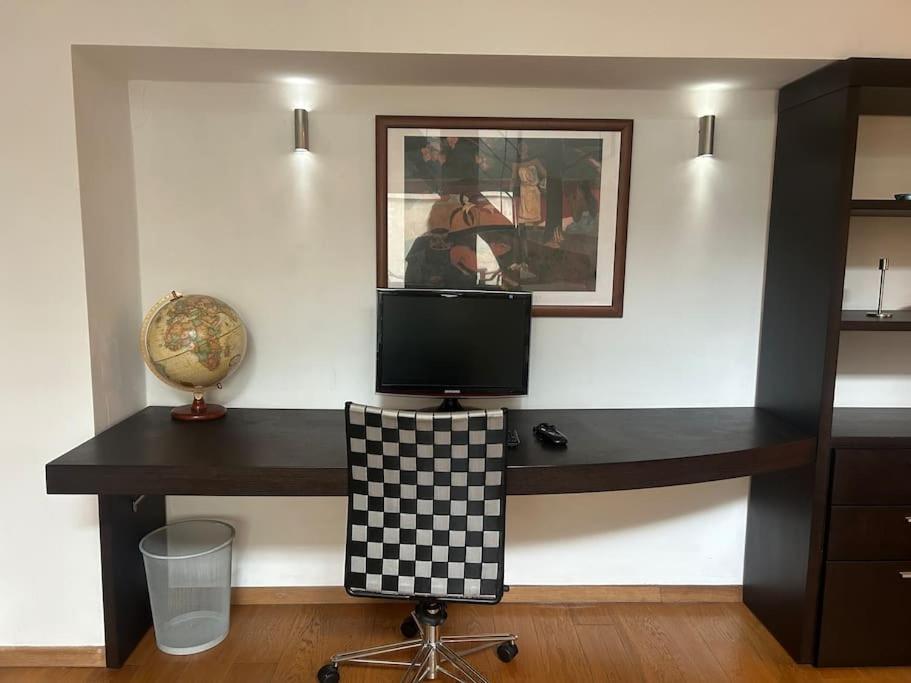 Down Town Spacious Duplex With Private Parking & Game Appartement Brussel