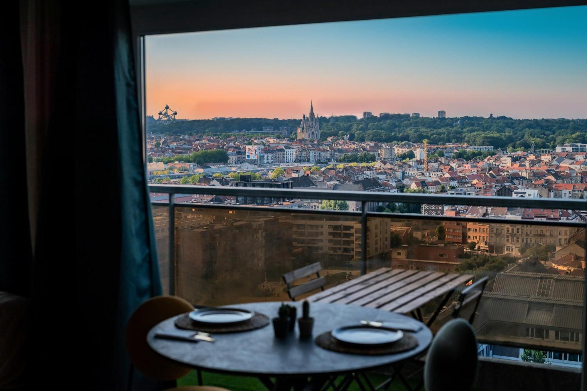 Appartamento Avec Vue Panoramique Et Parking Gratuit *