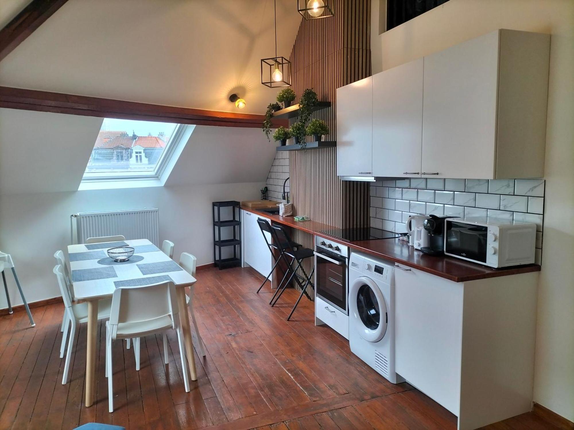New Cozy In Porte De Hal * Bruxelles