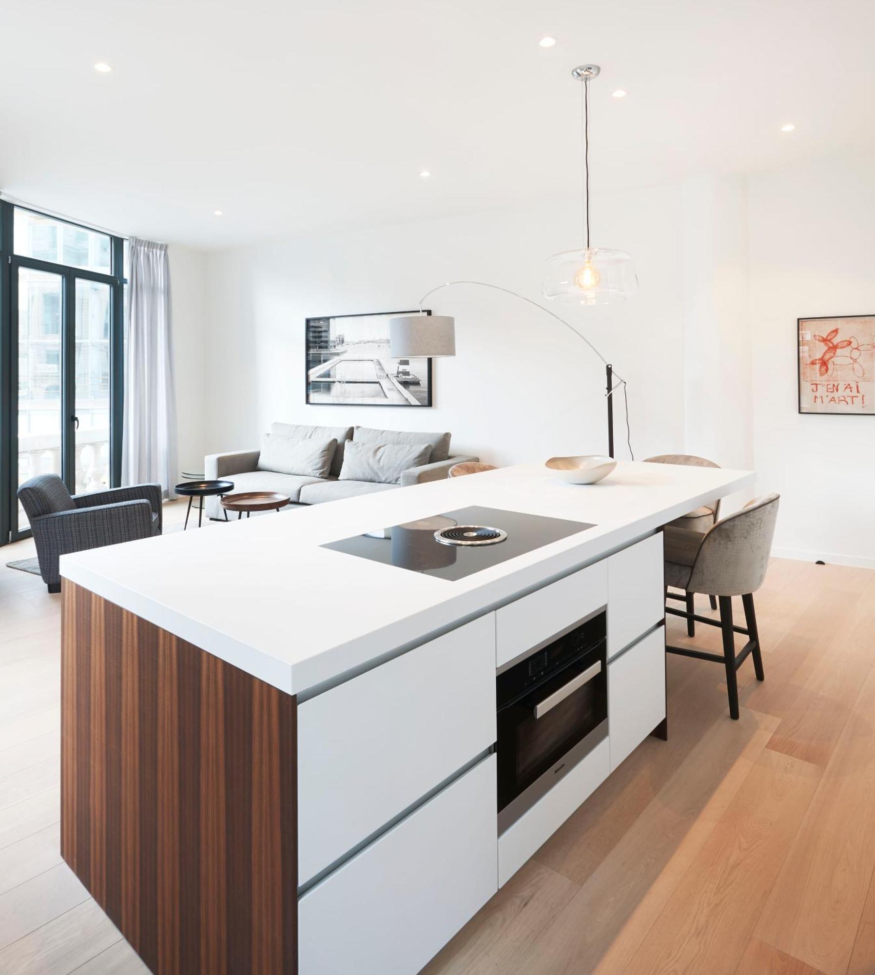 Modern 1br - 90 Sqm