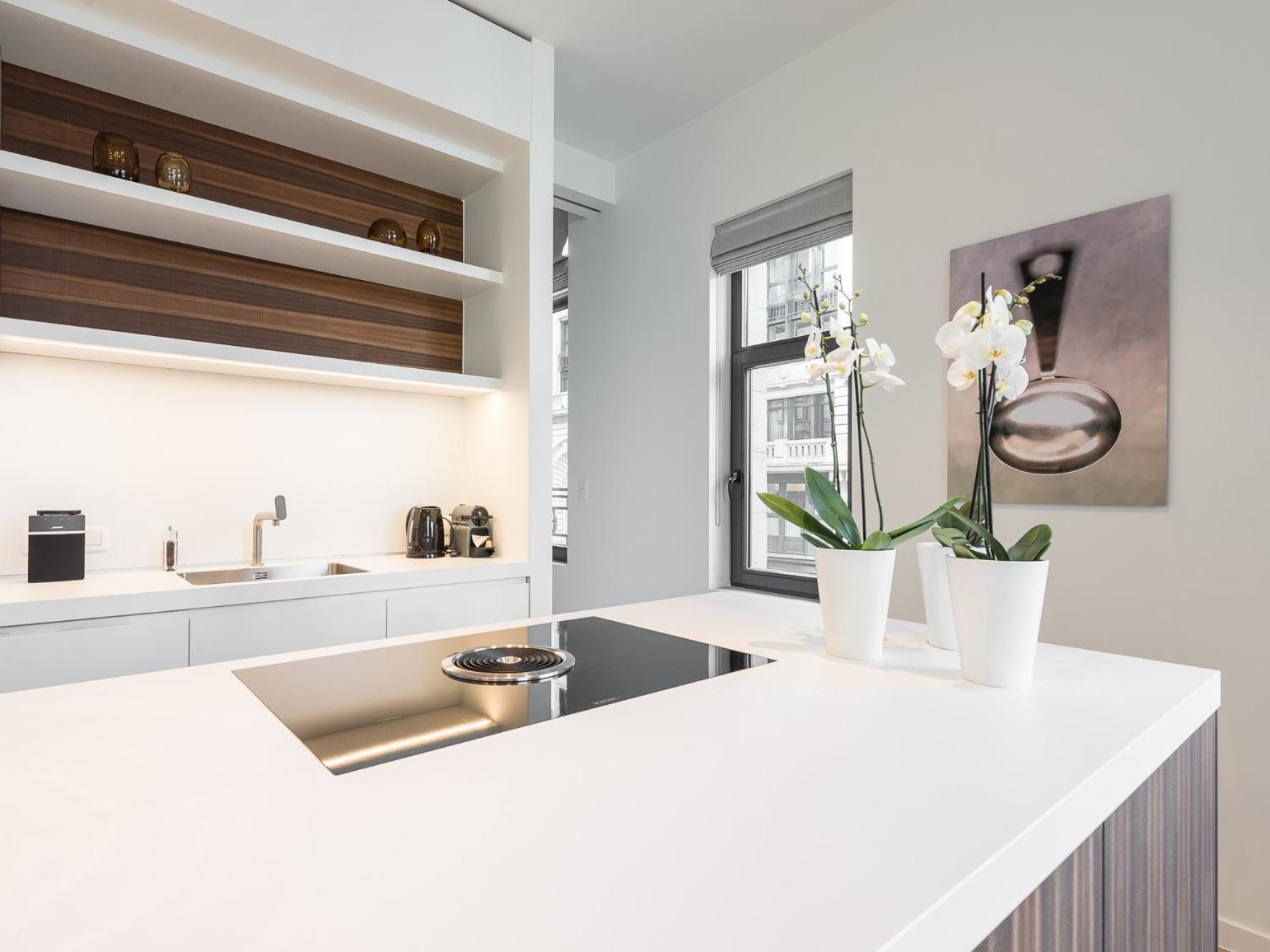 Modern 1br - 90 Sqm *