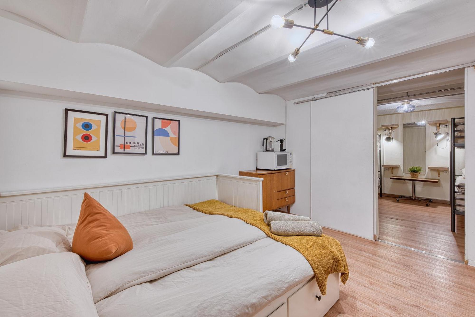 Bed & Breakfast Comenstay