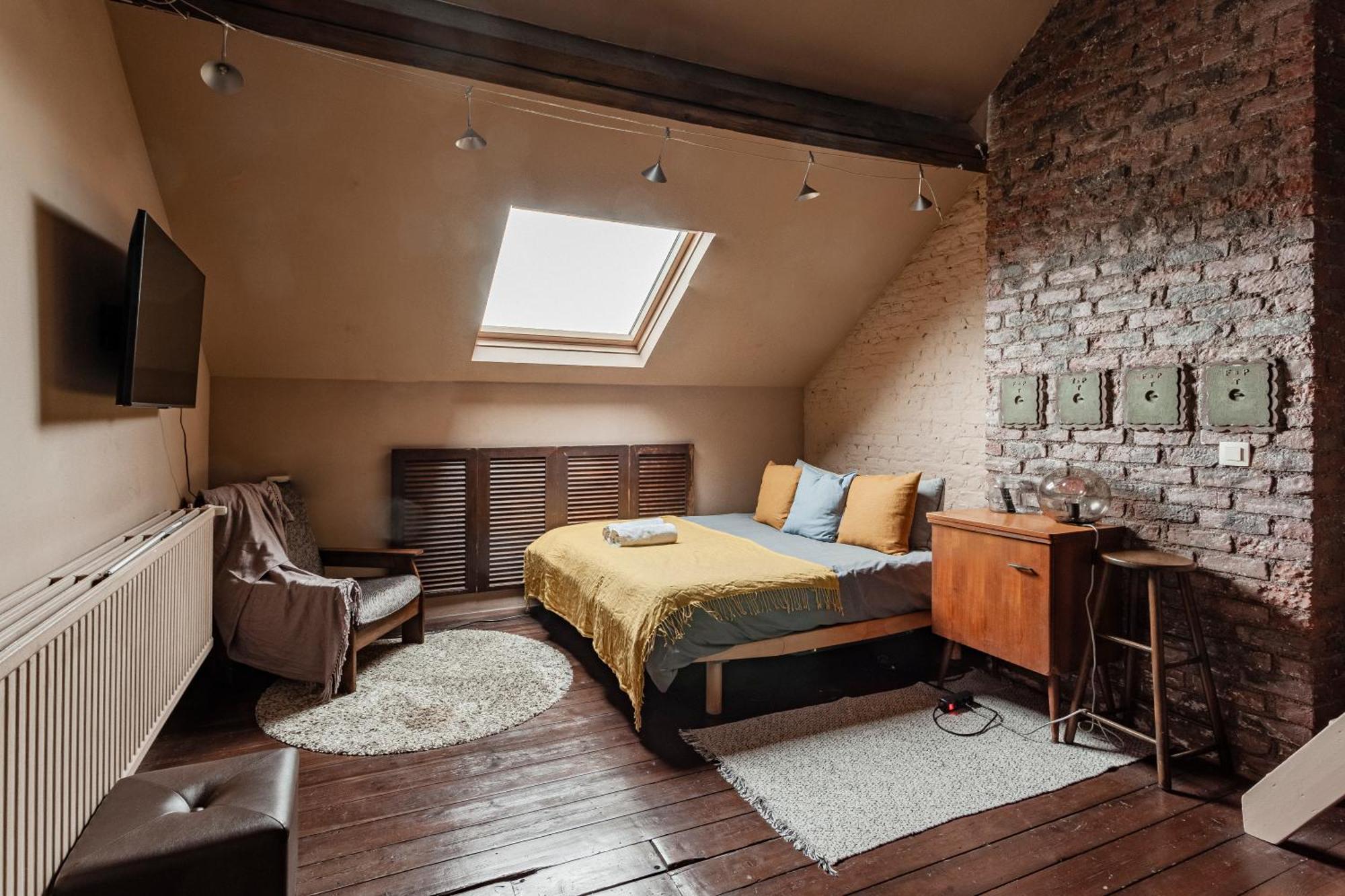 Bed & Breakfast Comenstay *