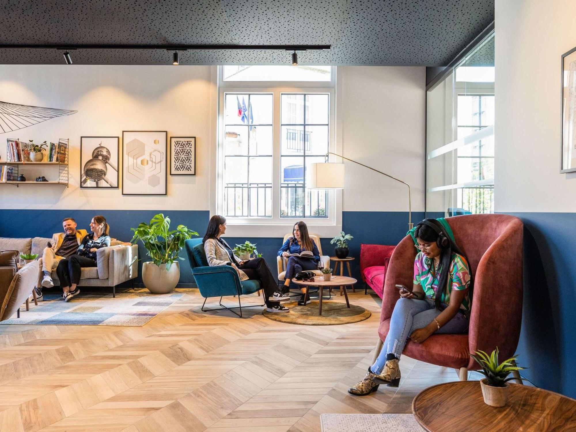 Hotel Novotel Off Grand Place 4*